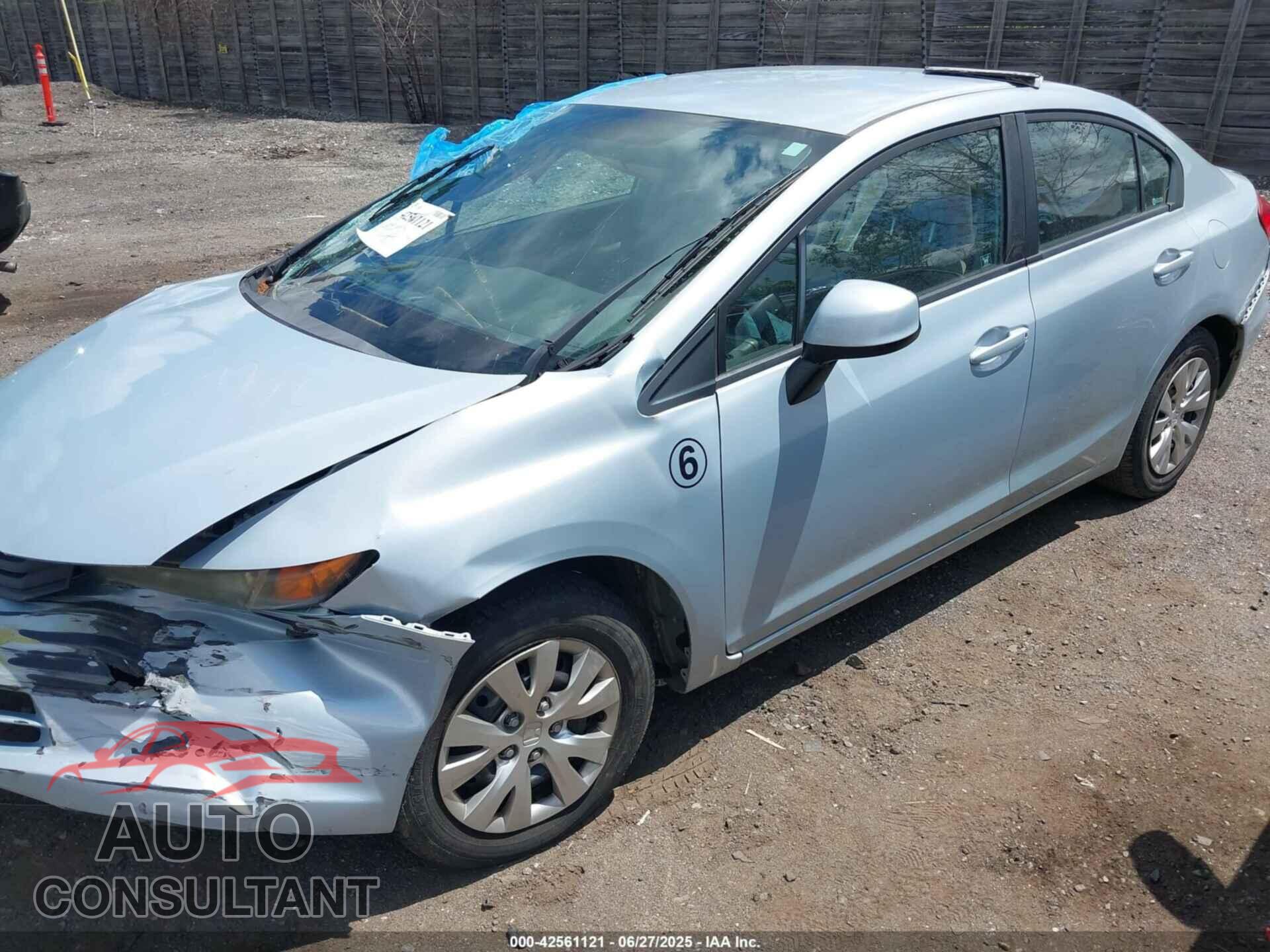 HONDA CIVIC 2012 - 2HGFB2F52CH596040