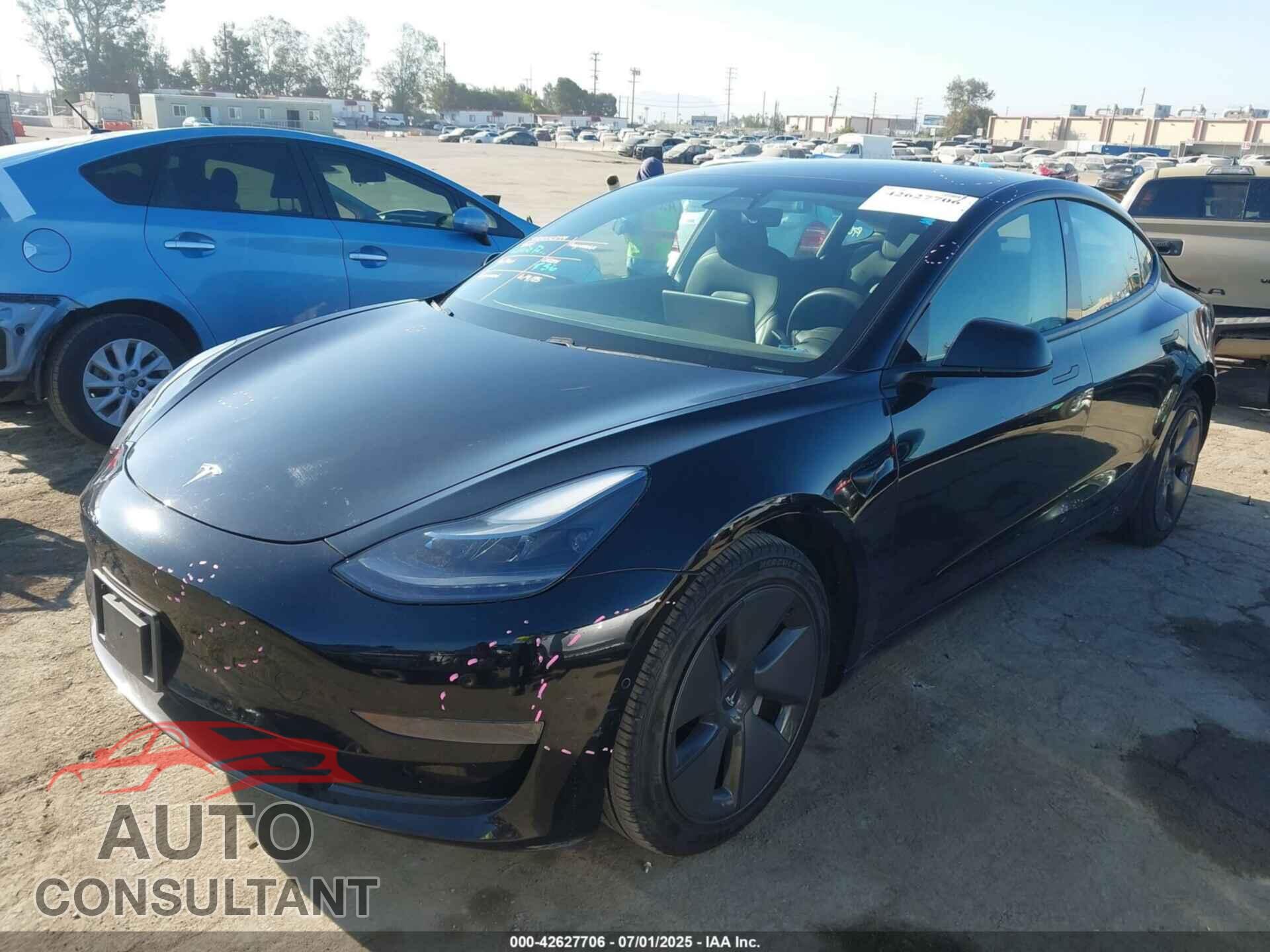 TESLA MODEL 3 2021 - 5YJ3E1EA9MF077673