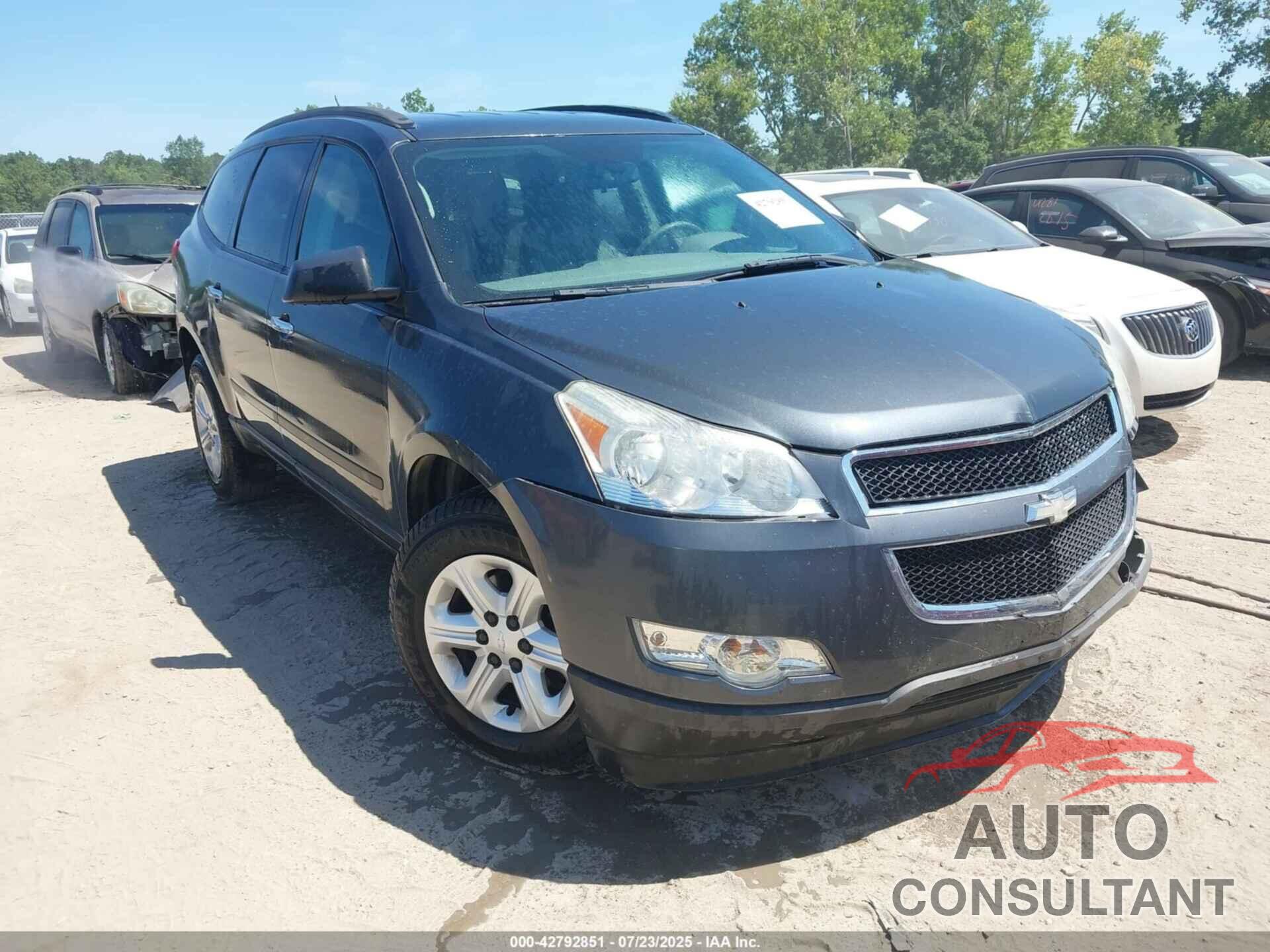 CHEVROLET TRAVERSE 2011 - 1GNKREED6BJ110272