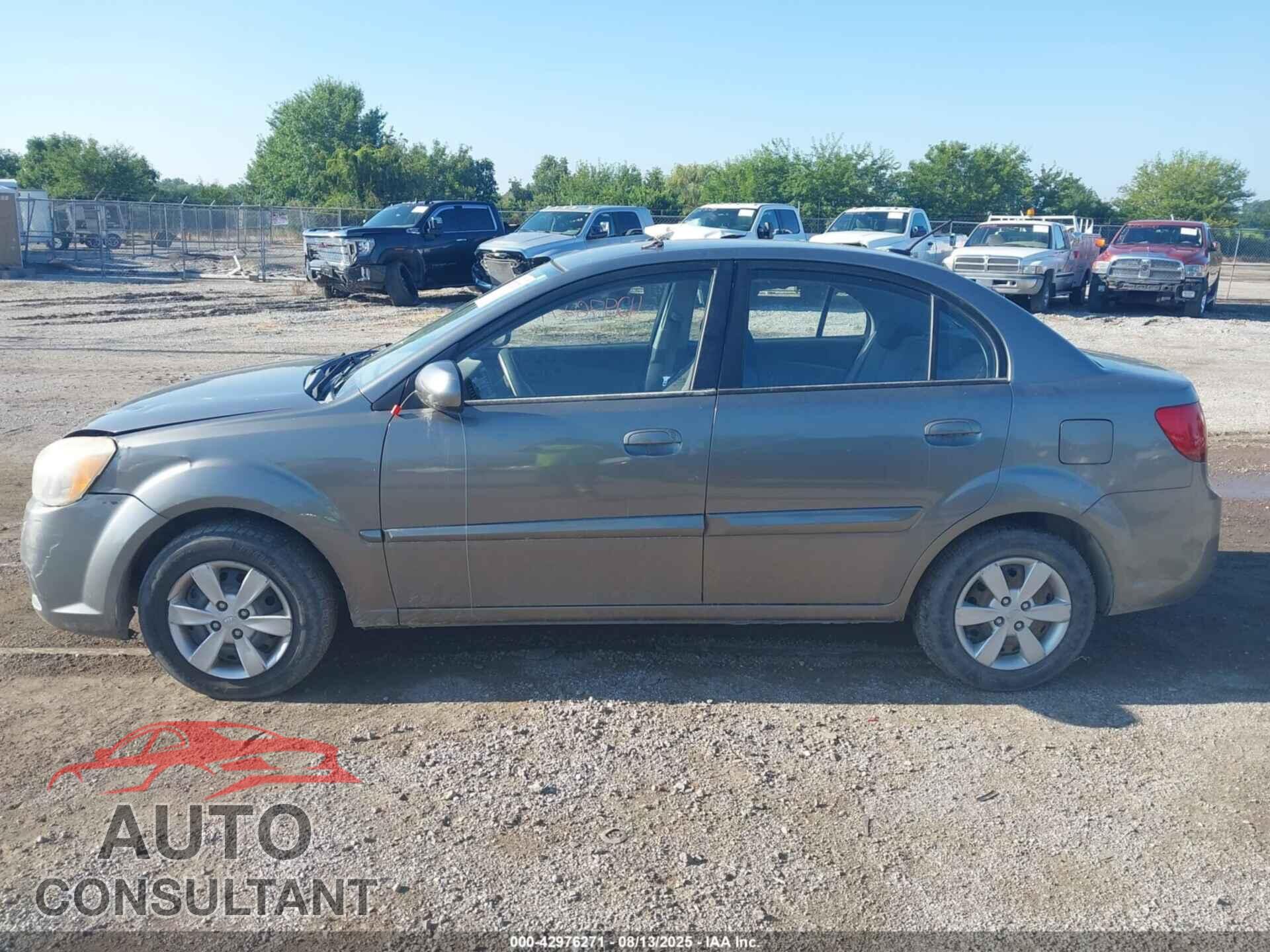 KIA RIO 2011 - KNADH4A33B6737801