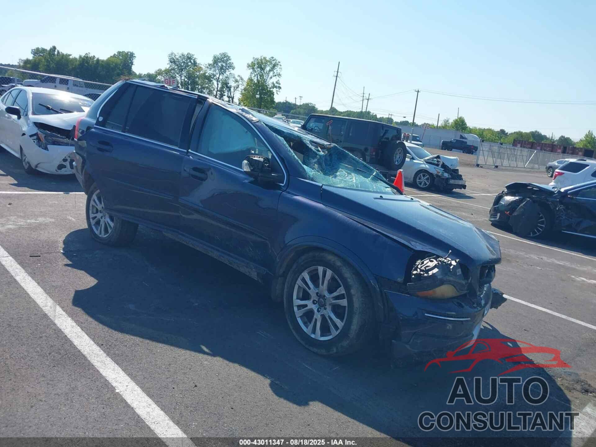 VOLVO XC90 2013 - YV4952CZXD1638509