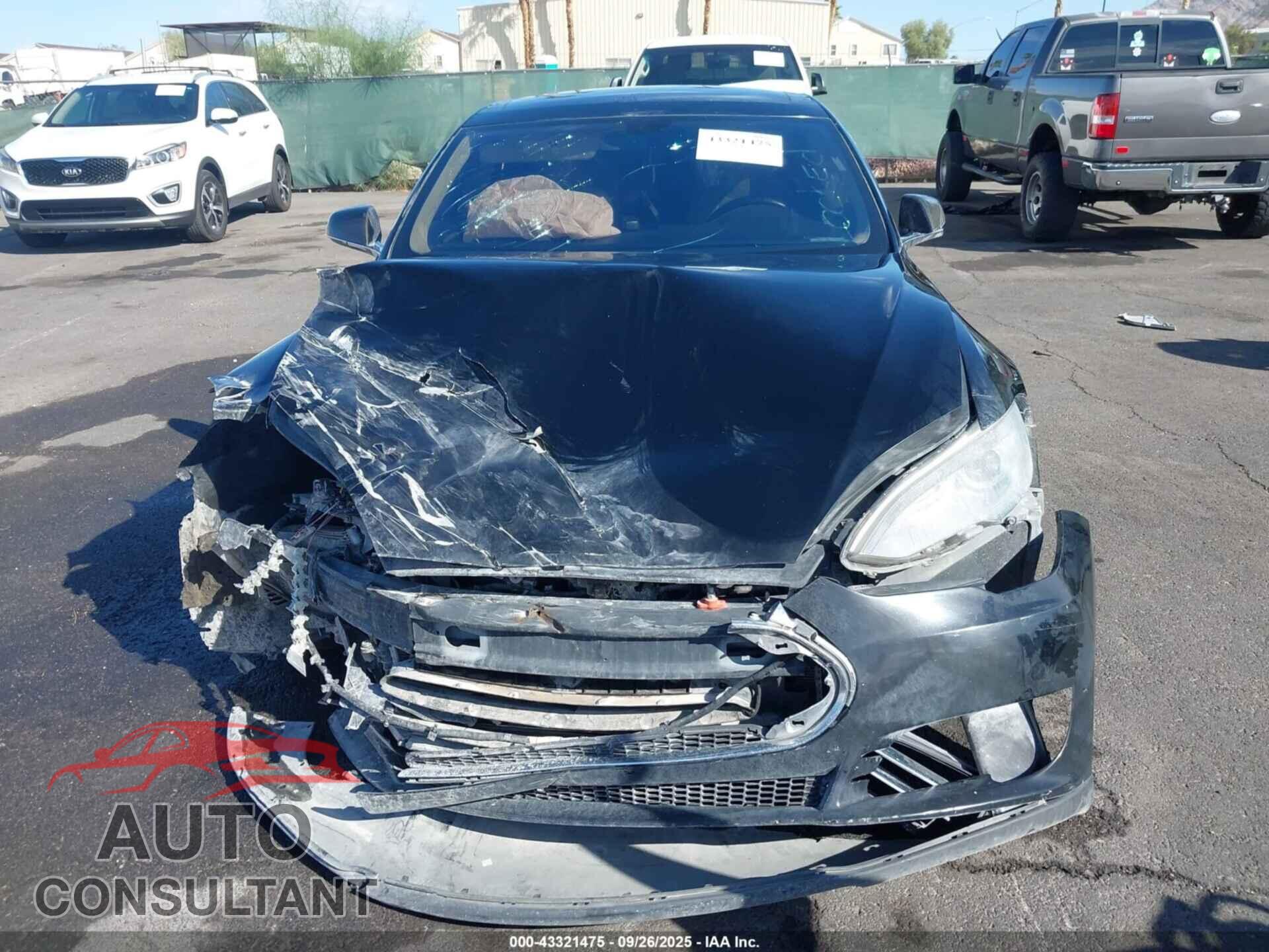 TESLA MODEL S 2012 - 5YJSA1DP8CFP02429