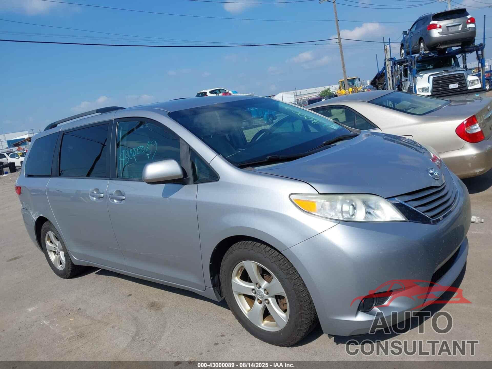 TOYOTA SIENNA 2015 - 5TDKK3DC2FS573786