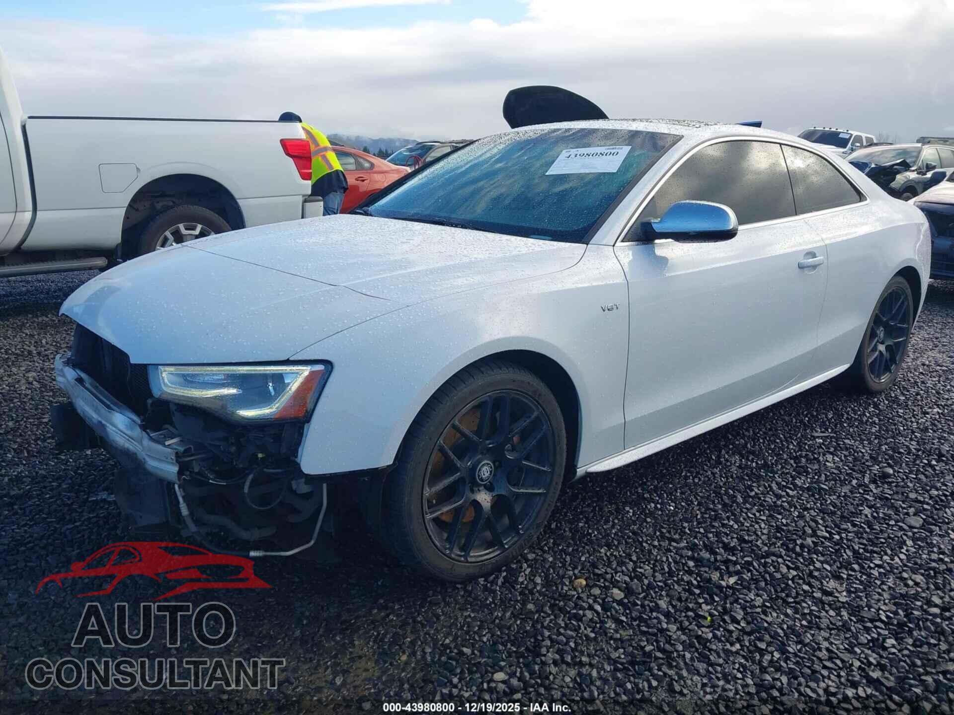 AUDI S5 2013 - WAUCGAFRXDA043505