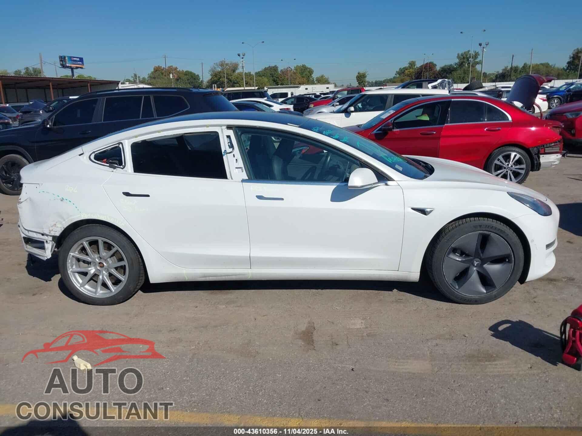 TESLA MODEL 3 2018 - 5YJ3E1EA3JF076207