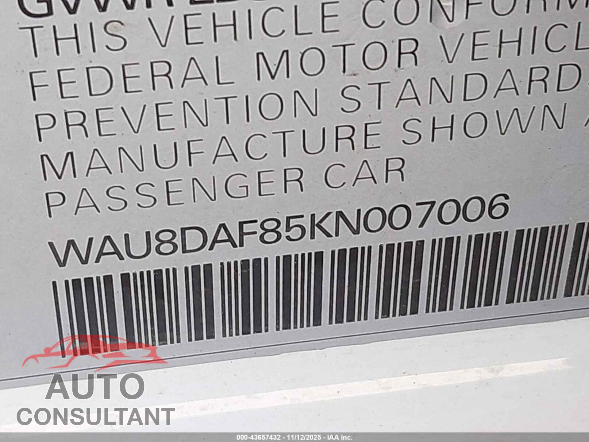 AUDI A8 L 2019 - WAU8DAF85KN007006