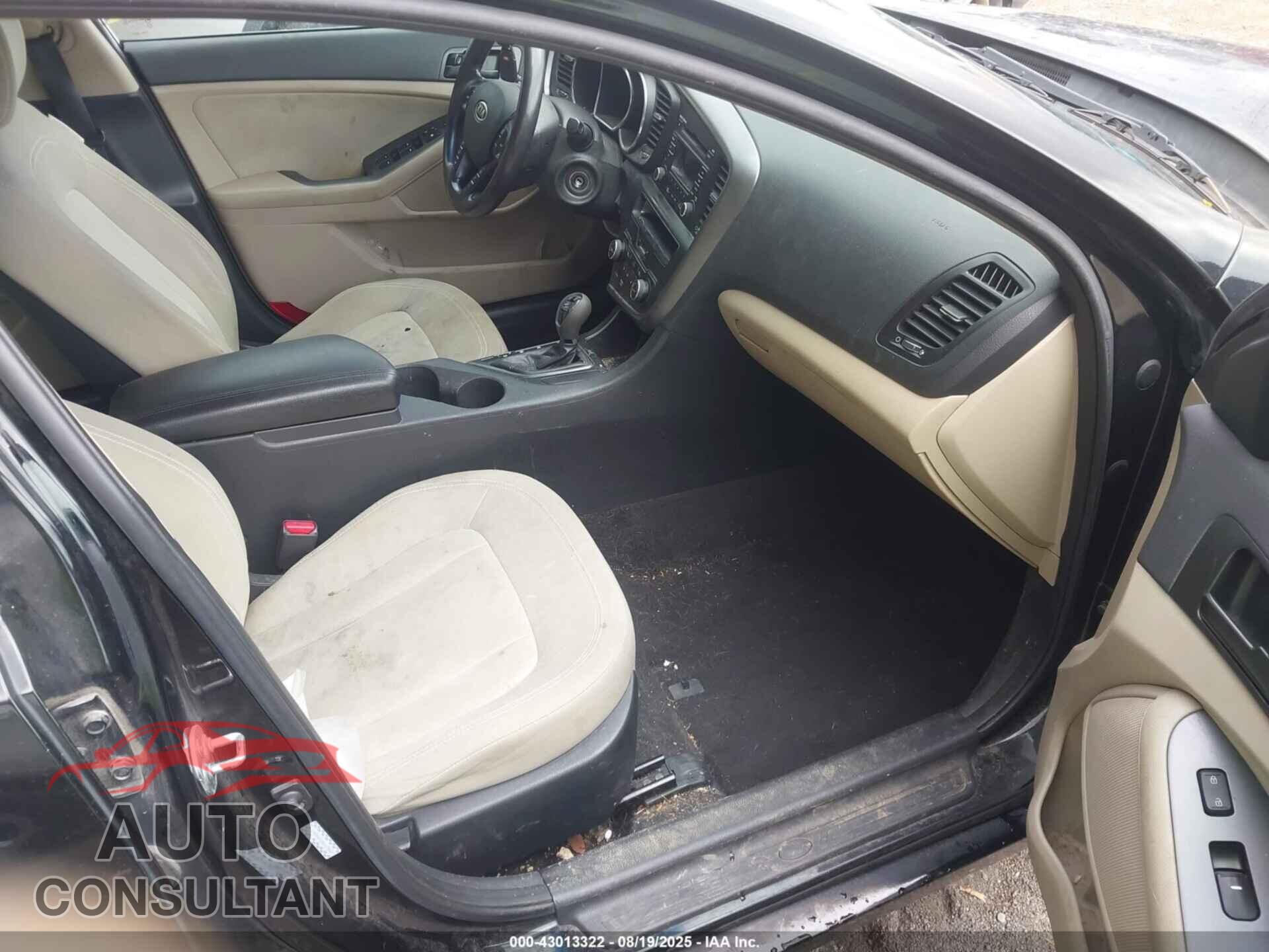 KIA OPTIMA 2011 - KNAGM4A72B5157800