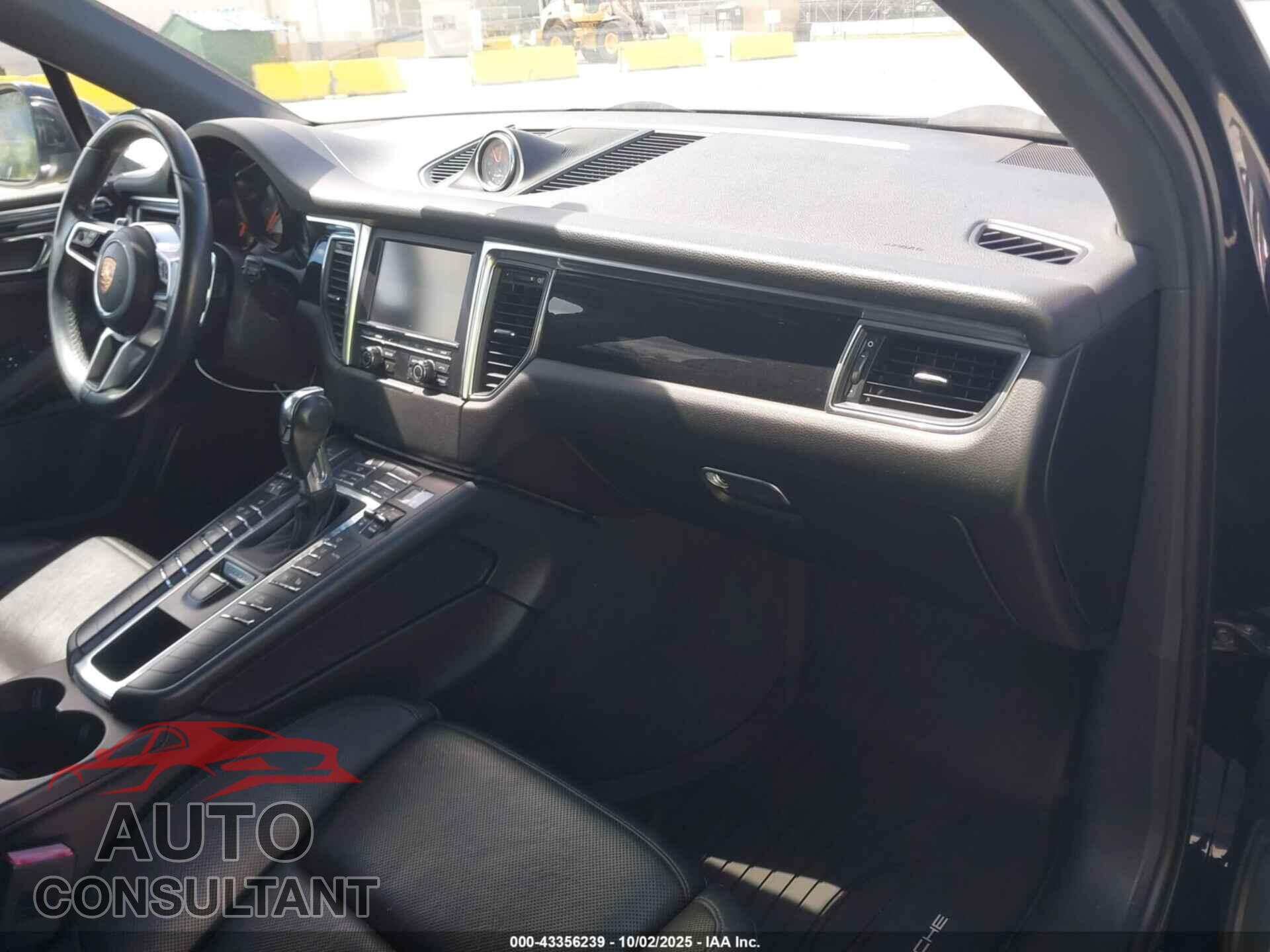 PORSCHE MACAN 2015 - WP1AB2A58FLB54370