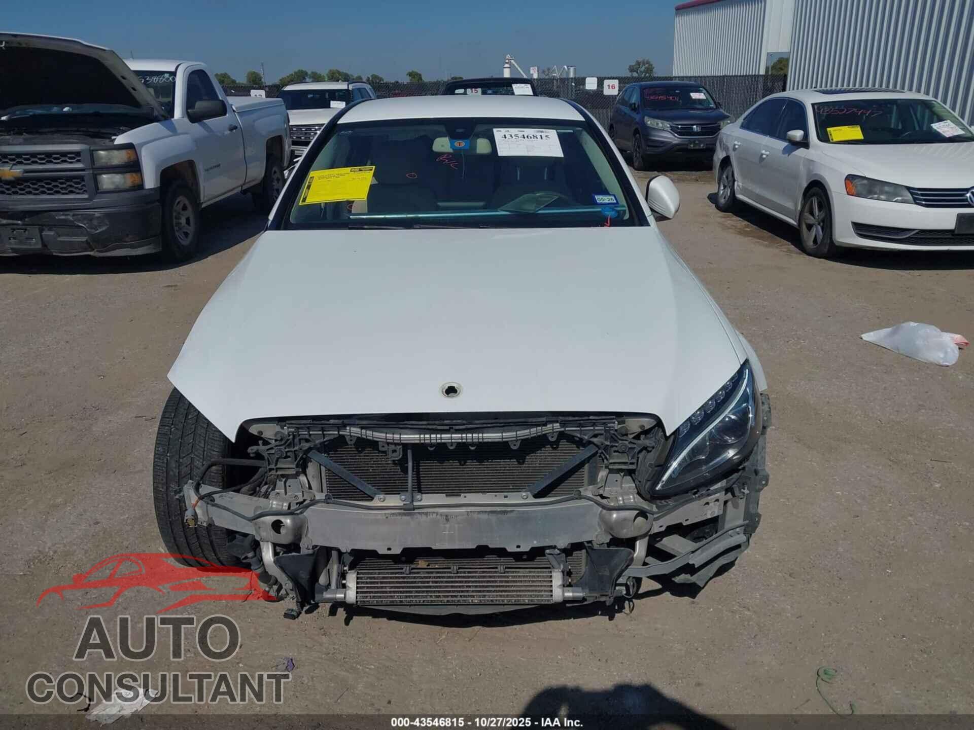 MERCEDES-BENZ C 300 2015 - 55SWF4KB3FU018564