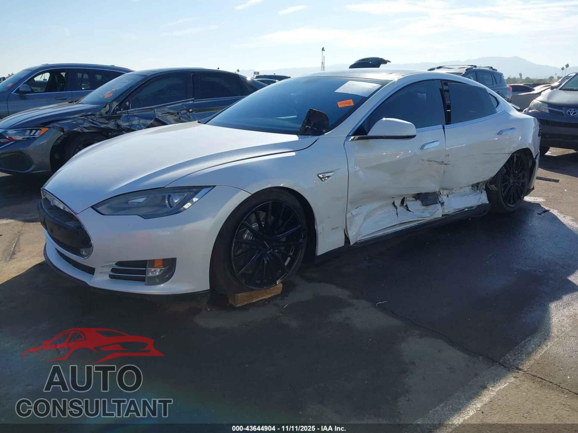 TESLA MODEL S 2012 - 5YJSA1DN6CFS00369