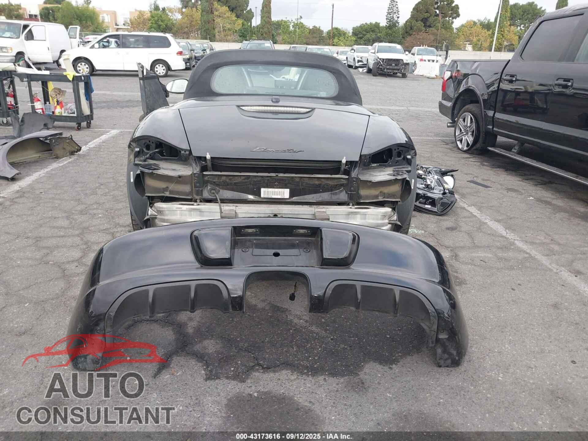 PORSCHE BOXSTER 2011 - WP0CA2A84BS710620