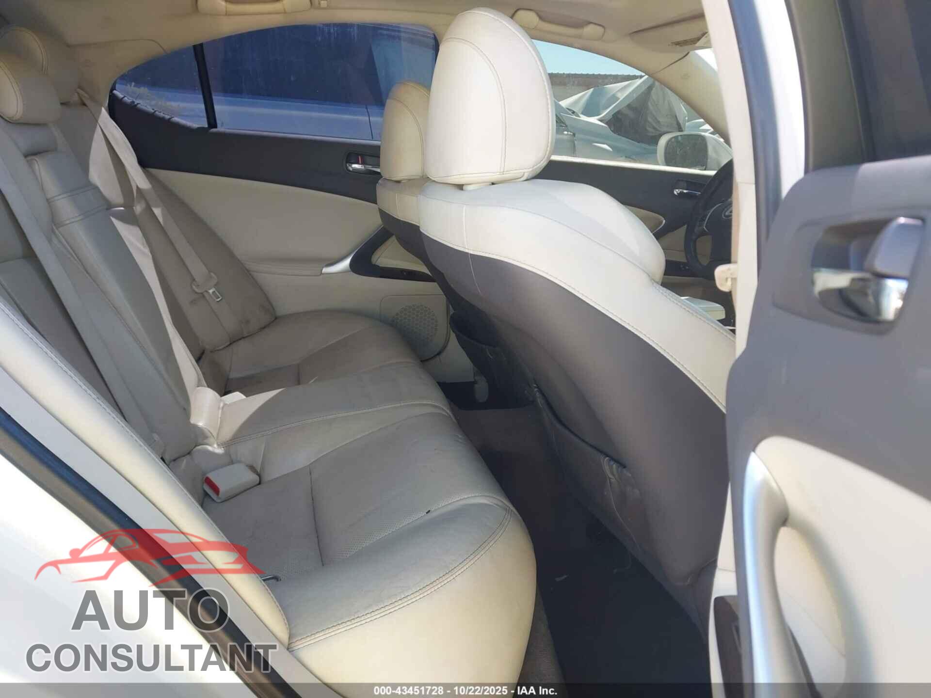 LEXUS IS 350 2011 - JTHBE5C29B5026072