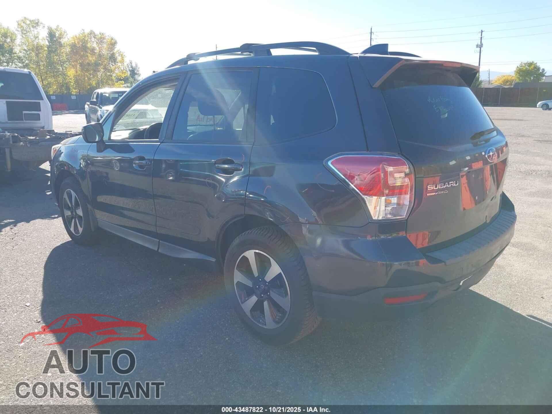 SUBARU FORESTER 2017 - JF2SJAEC5HH449476