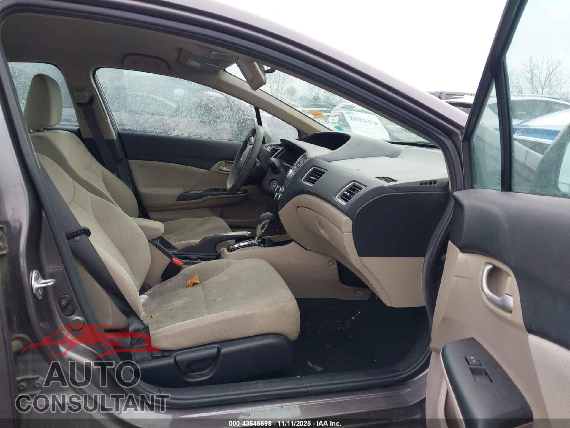 HONDA CIVIC 2013 - 19XFB2F50DE047643