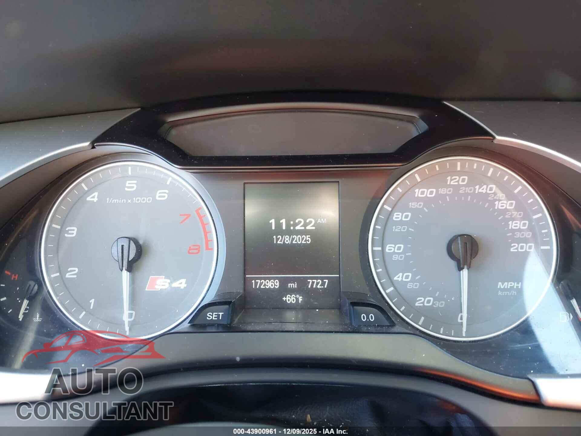 AUDI S4 2012 - WAUDGAFL1CA005577
