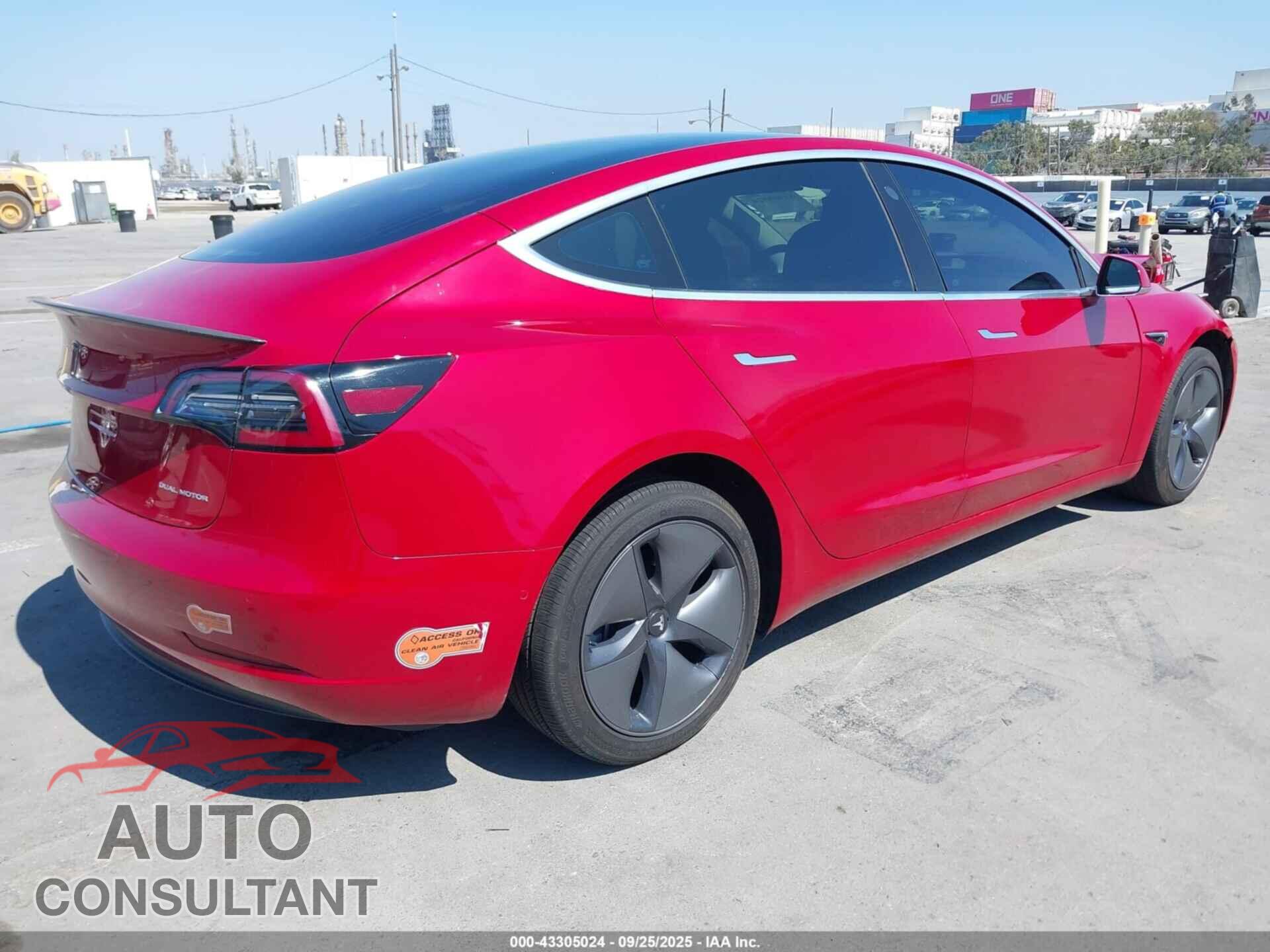 TESLA MODEL 3 2019 - 5YJ3E1EB5KF496786