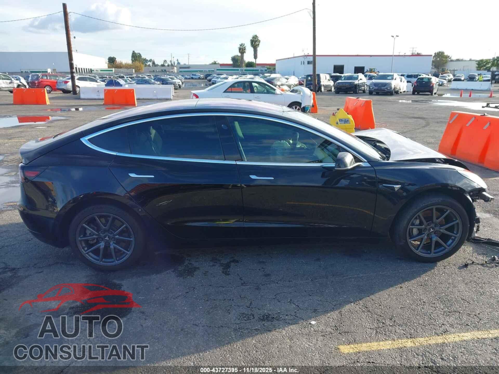 TESLA MODEL 3 2018 - 5YJ3E1EA0JF008446