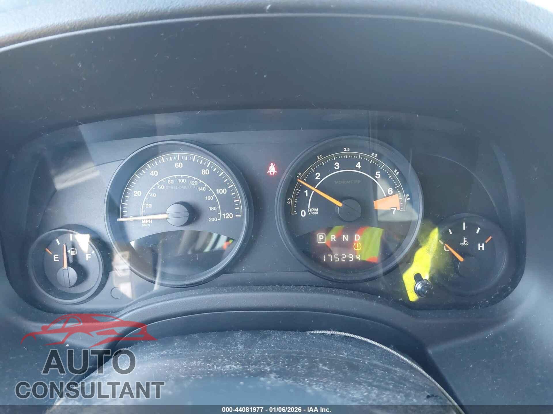 JEEP COMPASS 2014 - 1C4NJCBA6ED843565