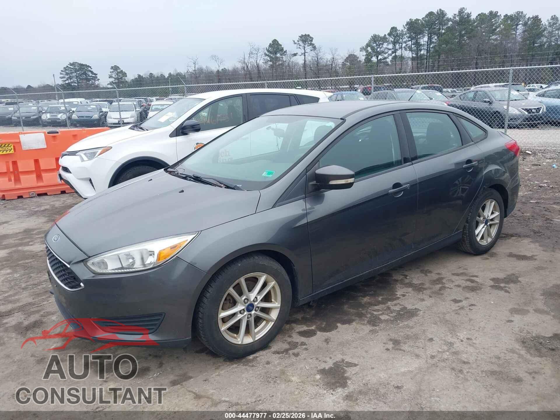 FORD FOCUS 2017 - 1FADP3FE8HL255948