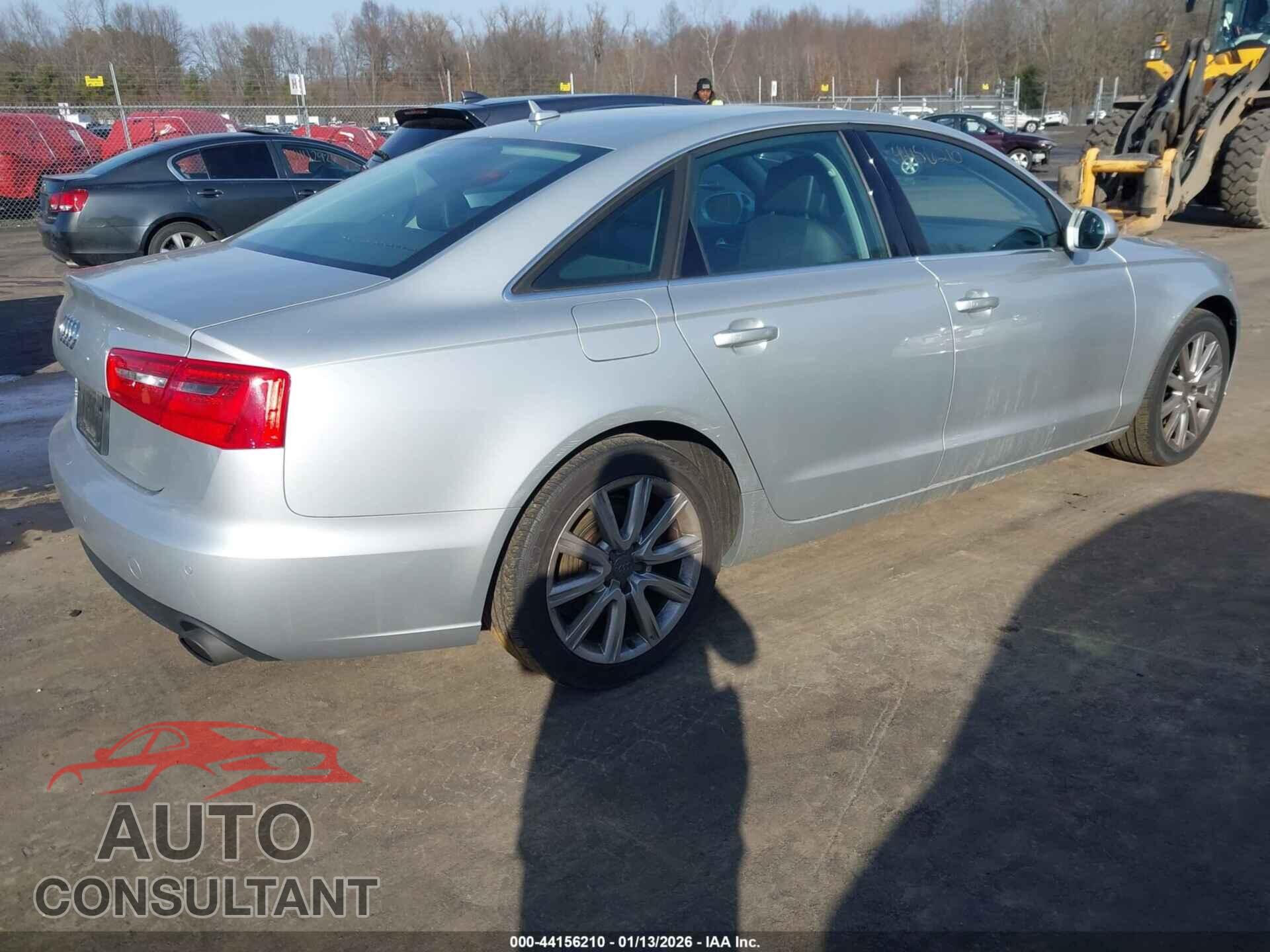 AUDI A6 2013 - WAUGFAFC8DN087575