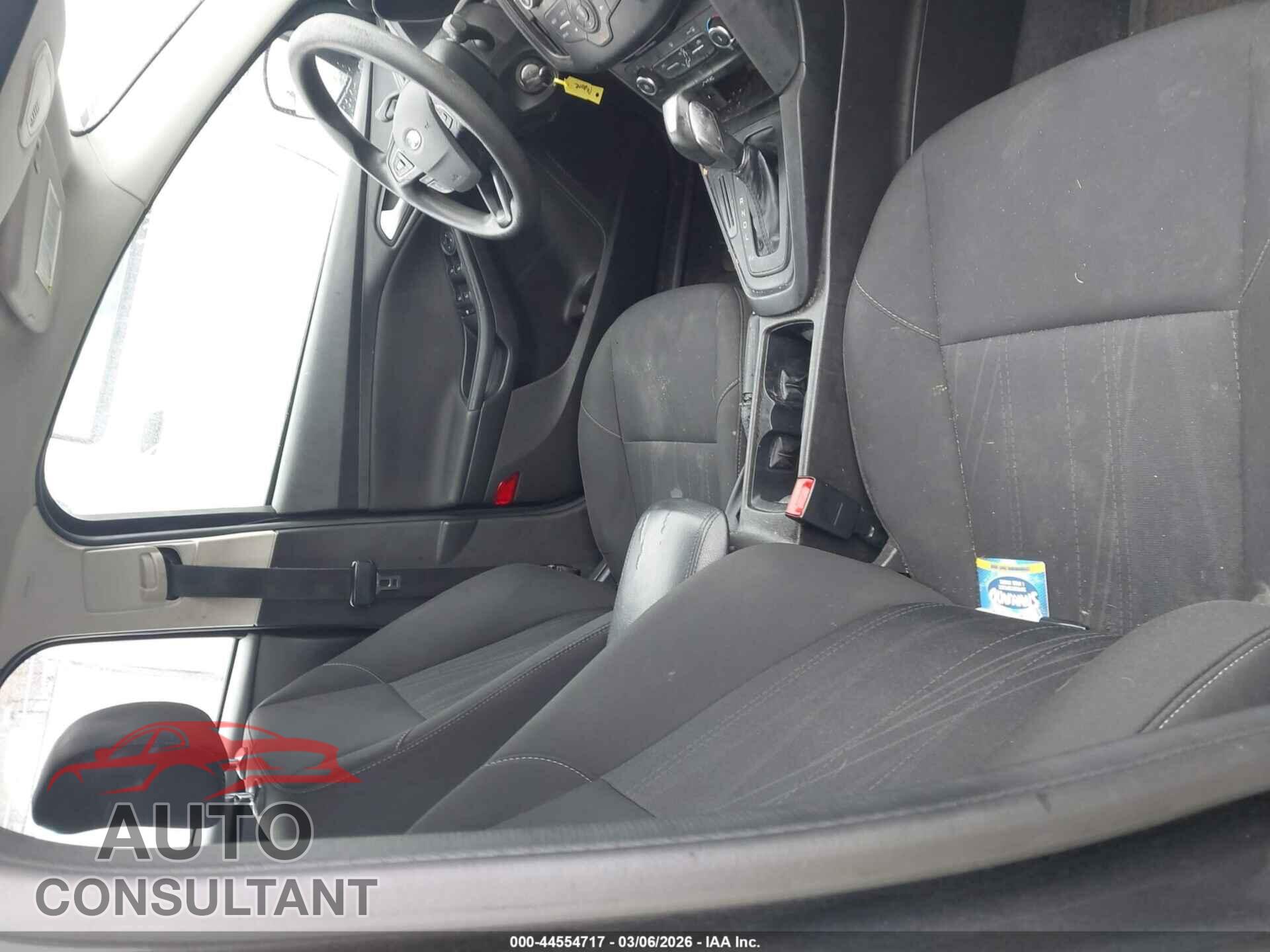 FORD FOCUS 2016 - 1FADP3F29GL292124
