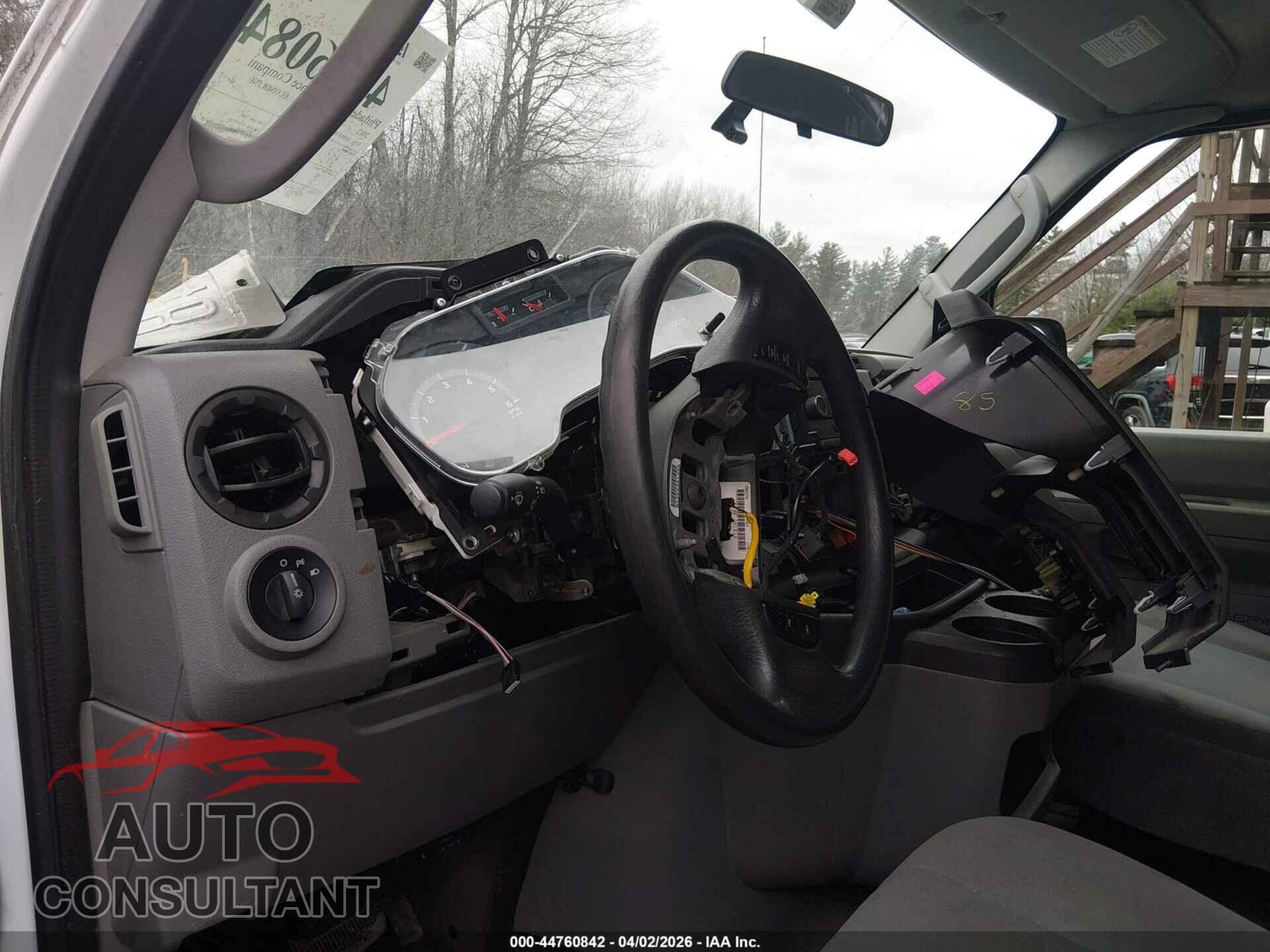 FORD E-350 SUPER DUTY 2012 - 1FBSS3BL8CDA04276