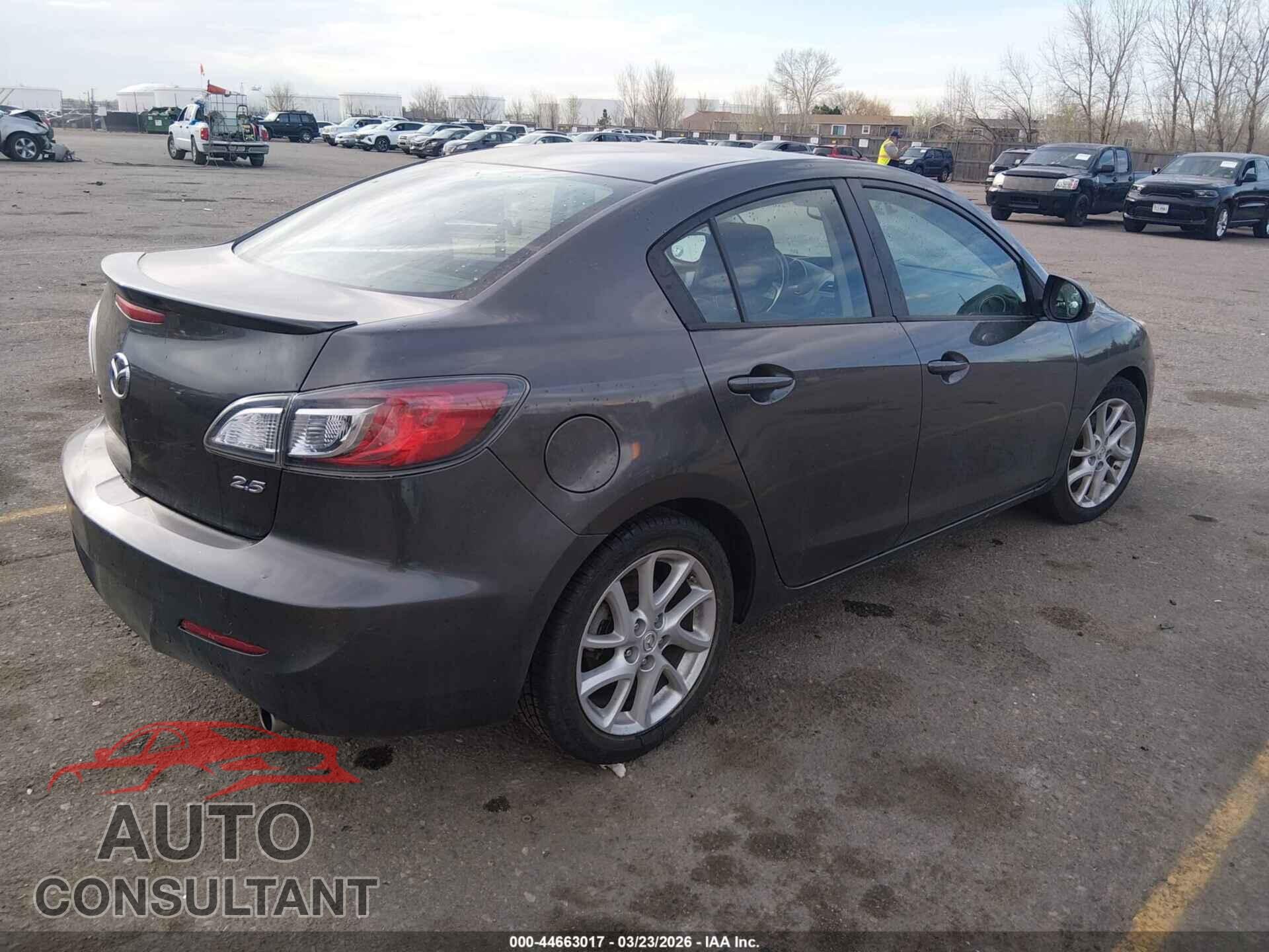MAZDA 3 2012 - JM1BL1W67C1502925