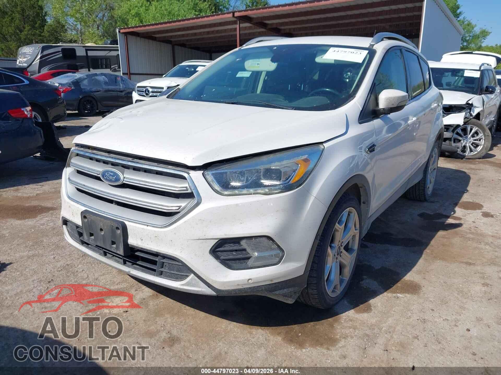 FORD ESCAPE 2019 - 1FMCU0J93KUC29357