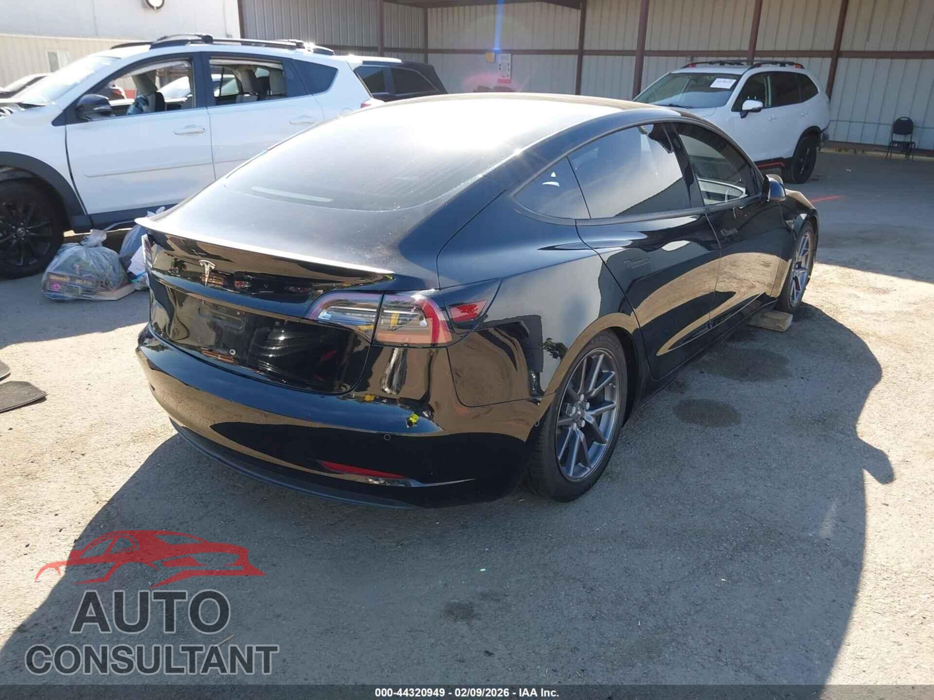 TESLA MODEL 3 2018 - 5YJ3E1EA8JF108293