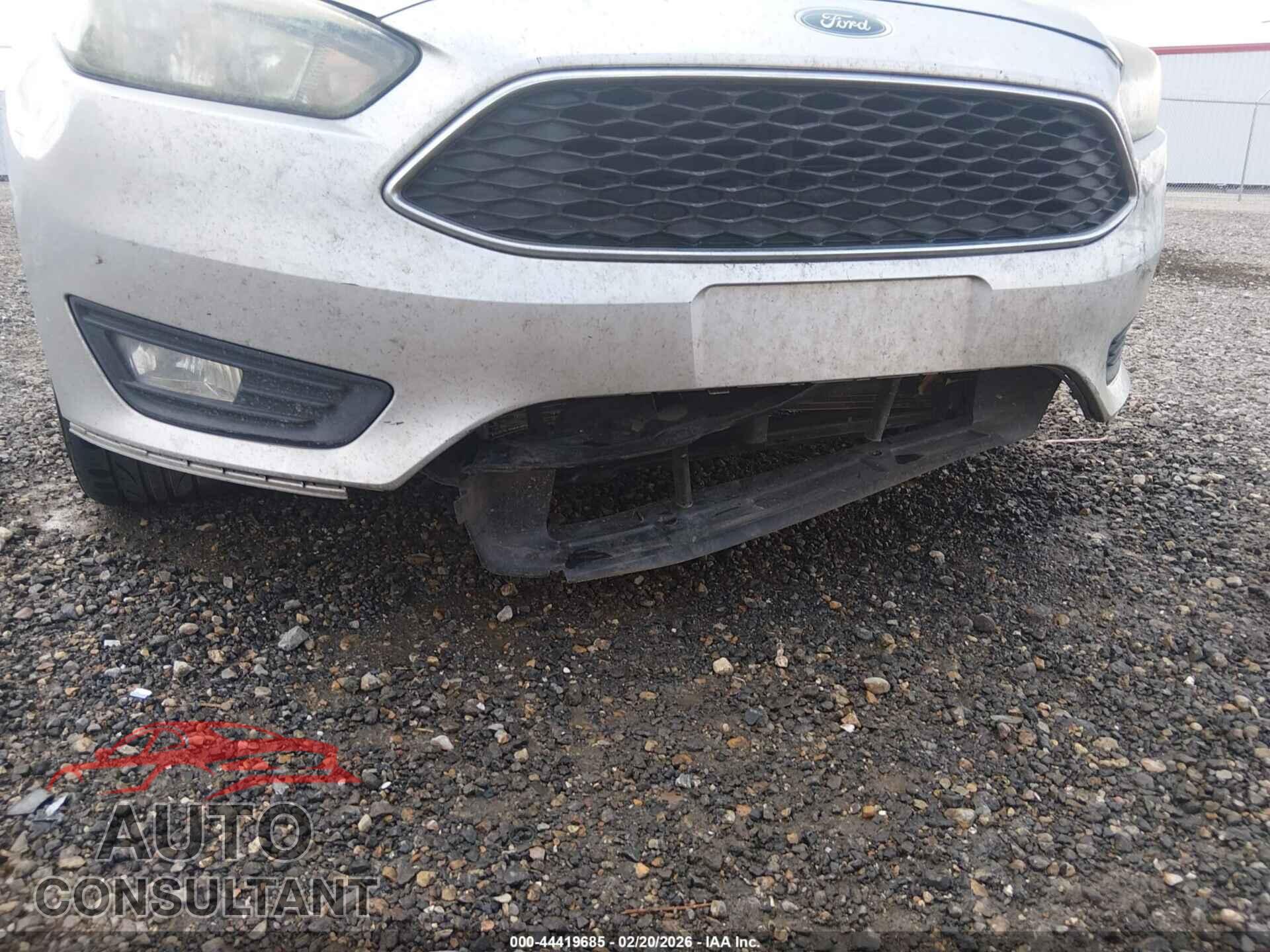 FORD FOCUS 2017 - 1FADP3M29HL218481