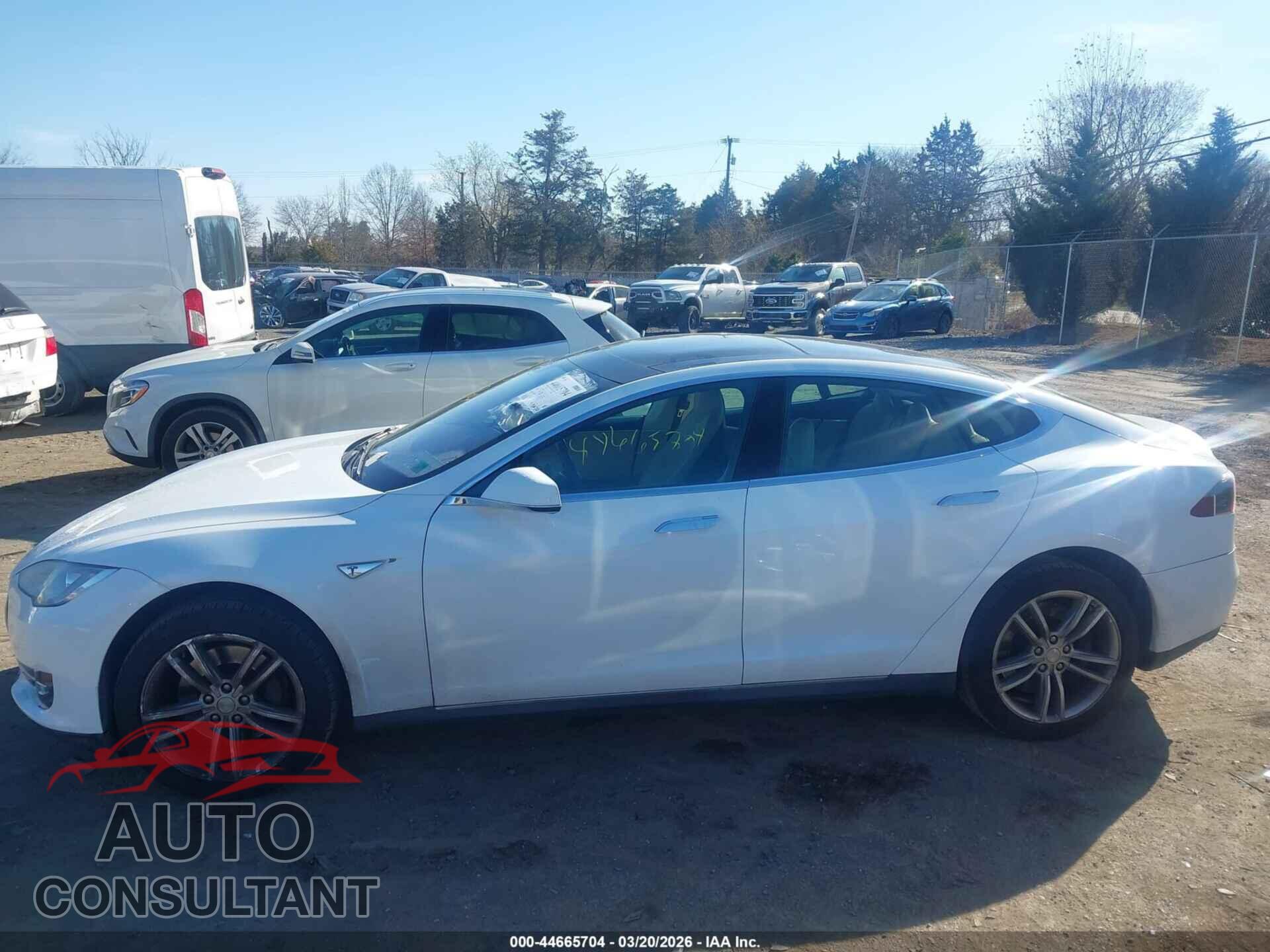 TESLA MODEL S 2013 - 5YJSA1CG2DFP08293