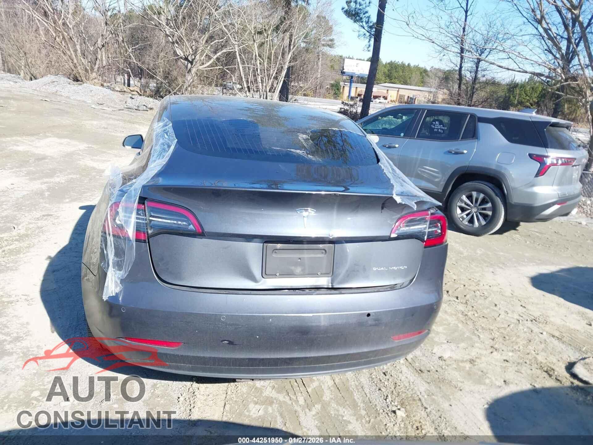 TESLA MODEL 3 2019 - 5YJ3E1EB9KF510382