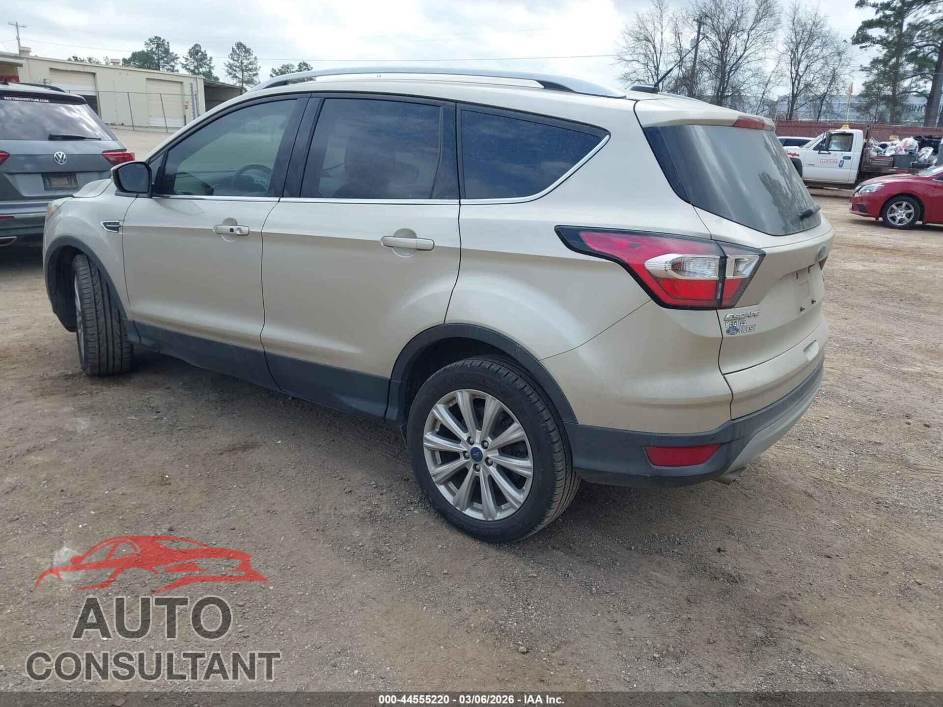 FORD ESCAPE 2017 - 1FMCU0JD4HUC78600