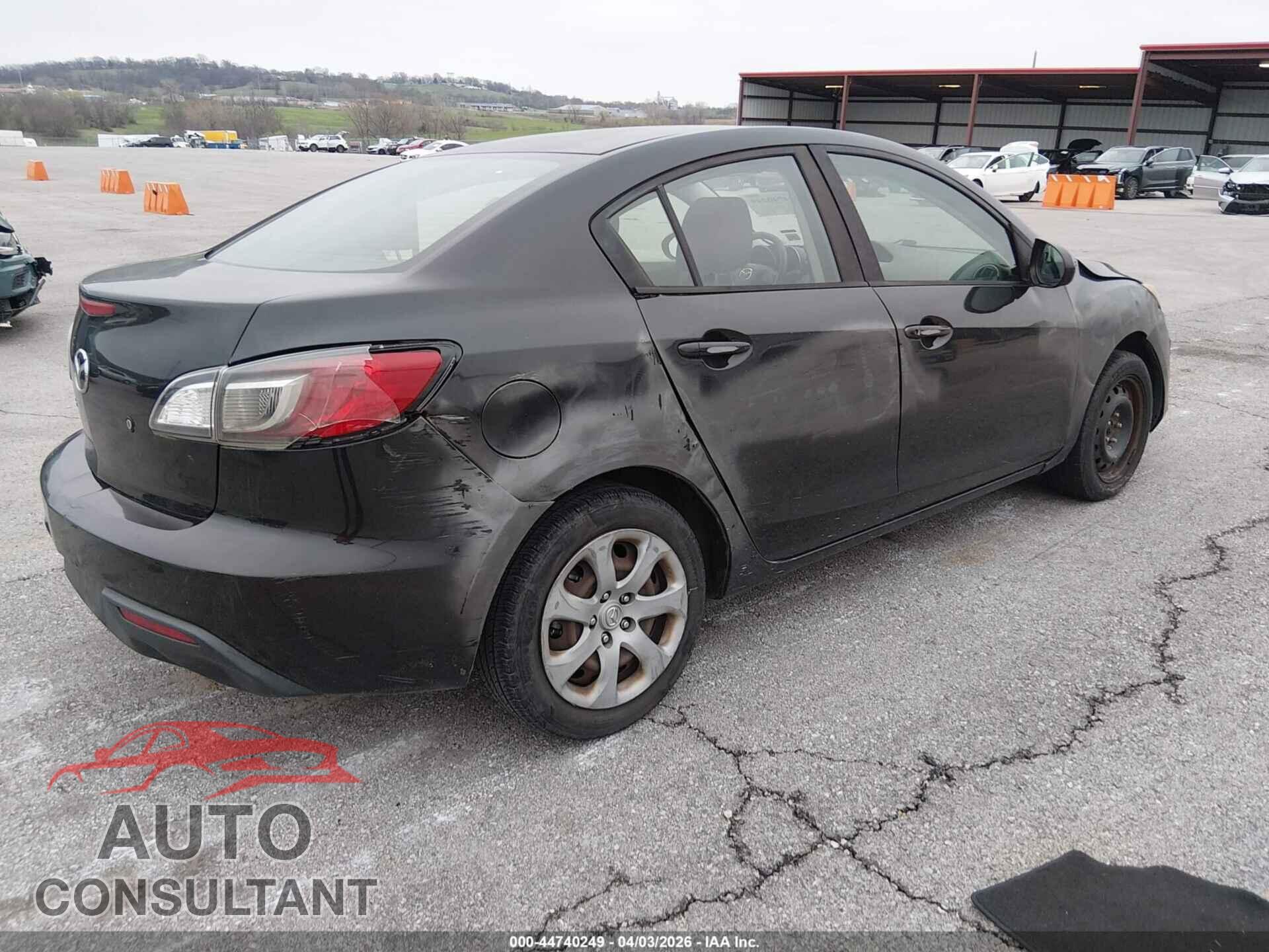 MAZDA MAZDA3 2011 - JM1BL1UG8B1458525