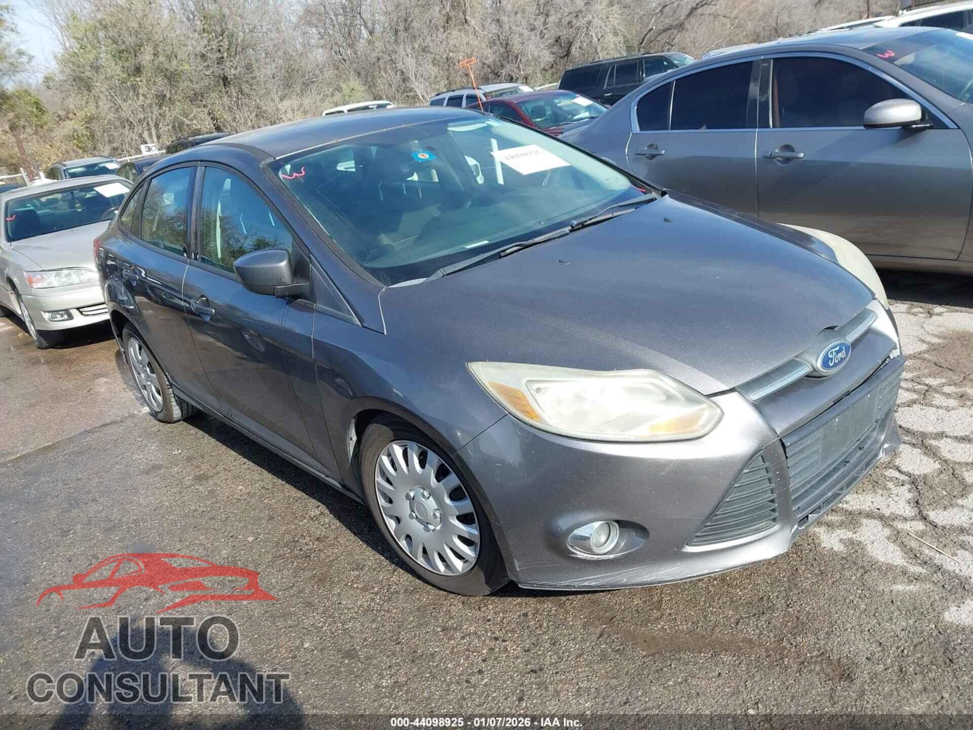FORD FOCUS 2012 - 1FAHP3F2XCL250007