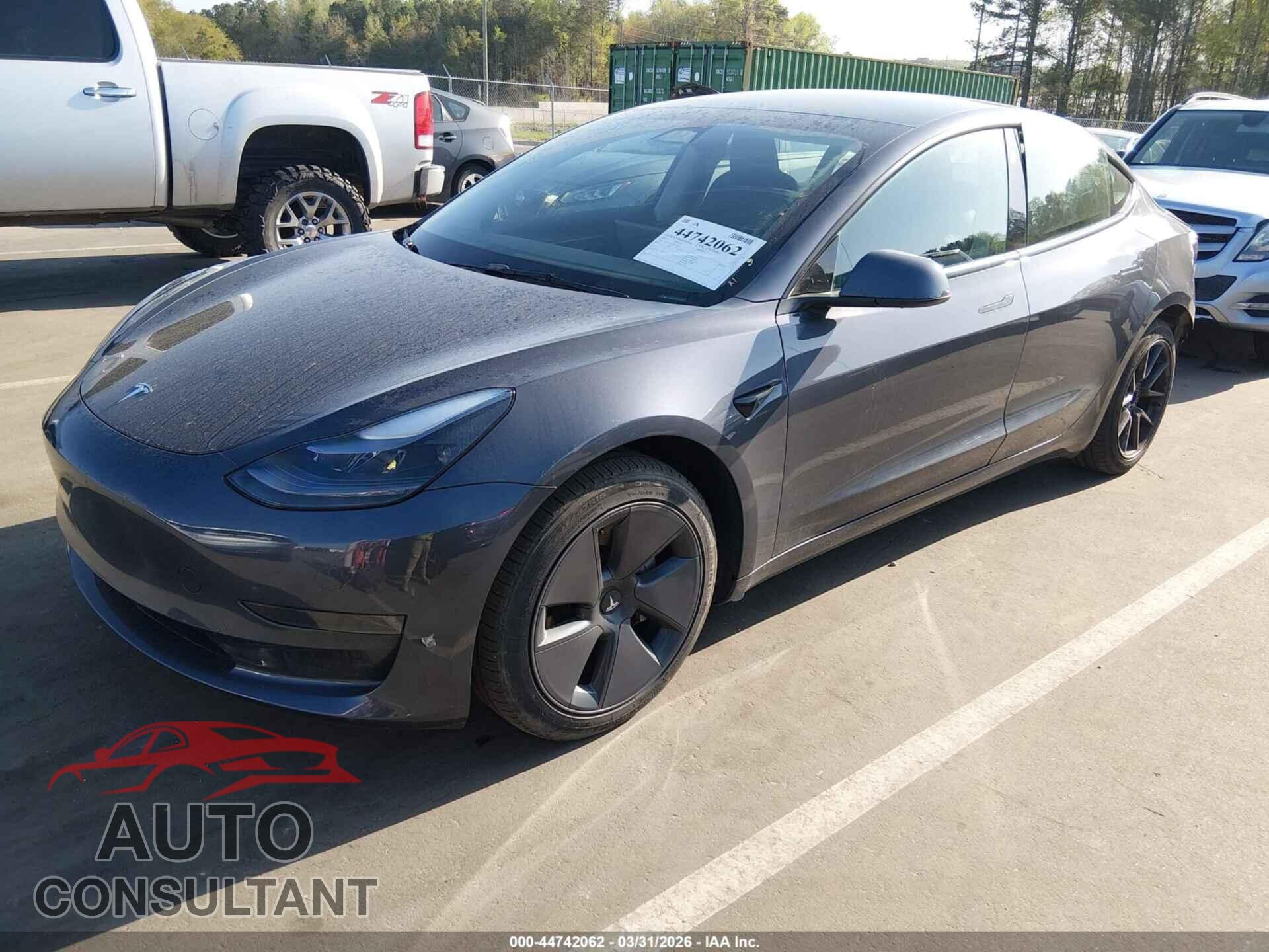 TESLA MODEL 3 2023 - 5YJ3E1EA7PF687253