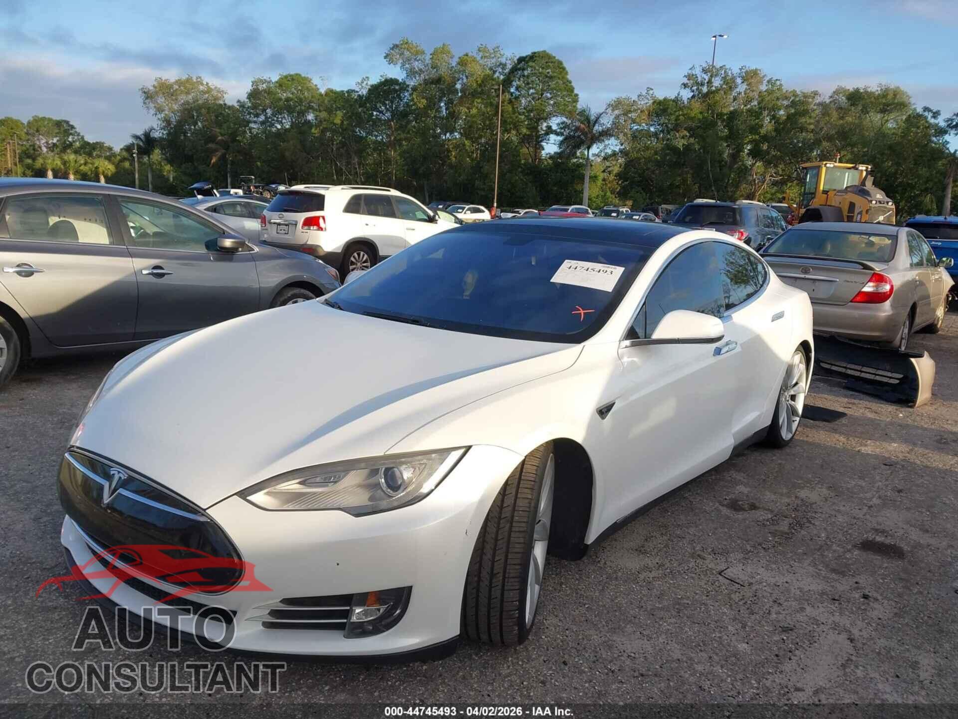 TESLA MODEL S 2012 - 5YJSA1CP9CFP01940