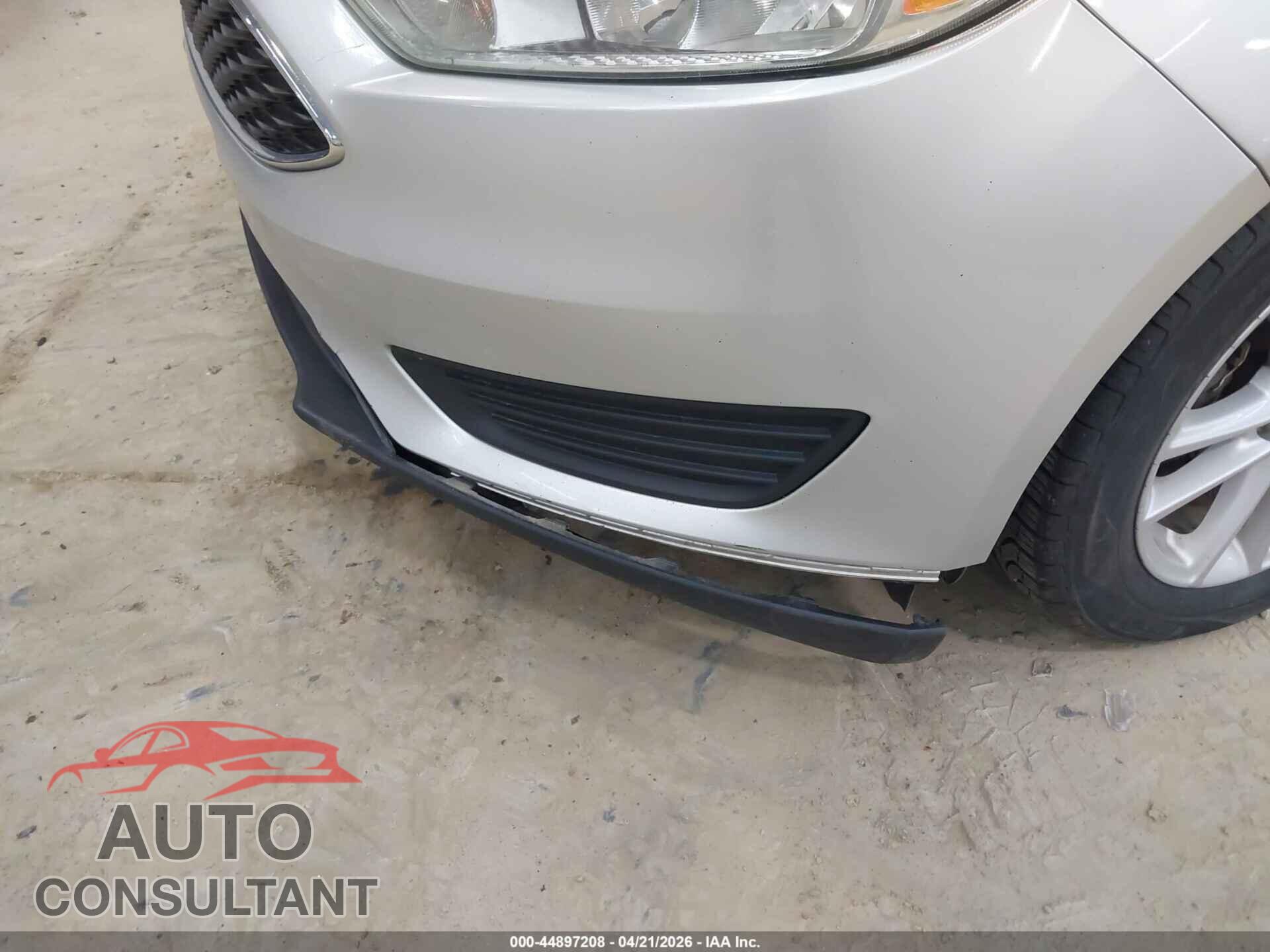 FORD FOCUS 2015 - 1FADP3F28FL301507