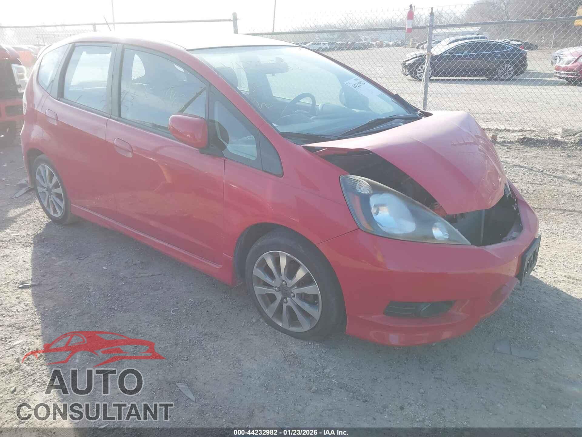 HONDA FIT 2013 - JHMGE8H51DC030271