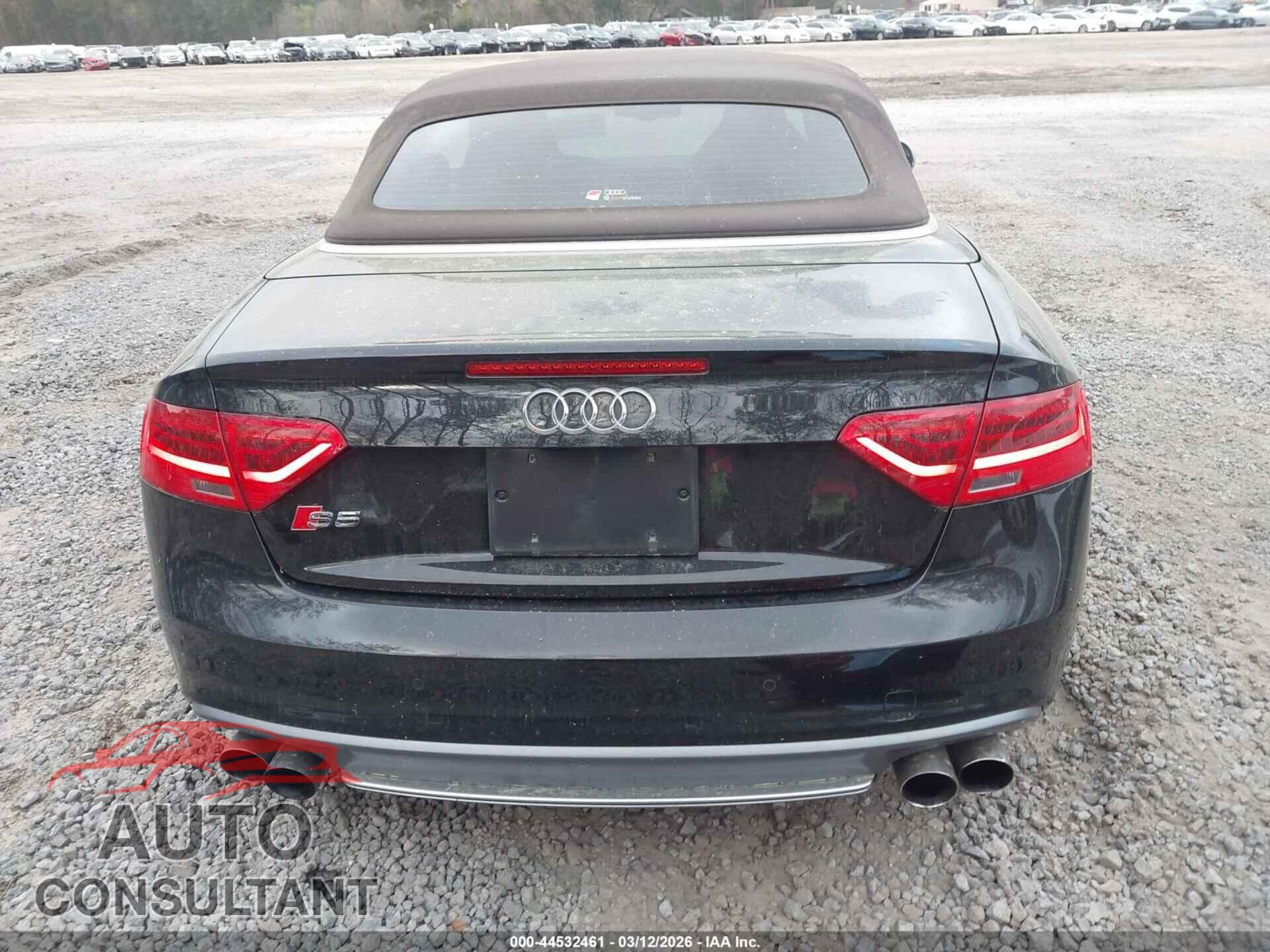 AUDI S5 2013 - WAUCGAFH2DN002334