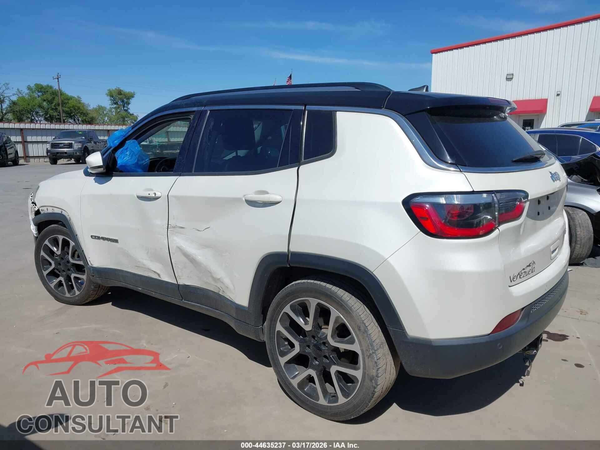 JEEP COMPASS 2018 - 3C4NJCCB4JT494899