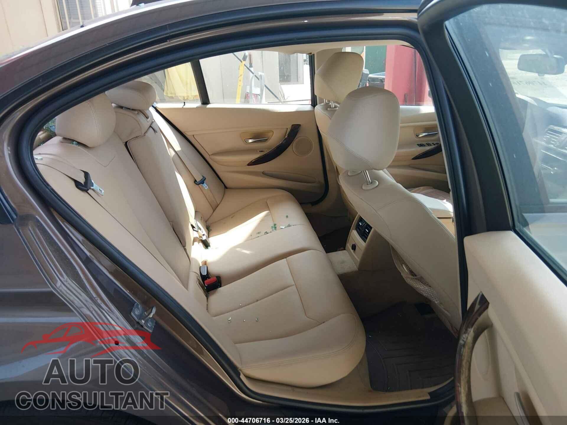BMW 328I 2013 - WBA3C1C50DF438650