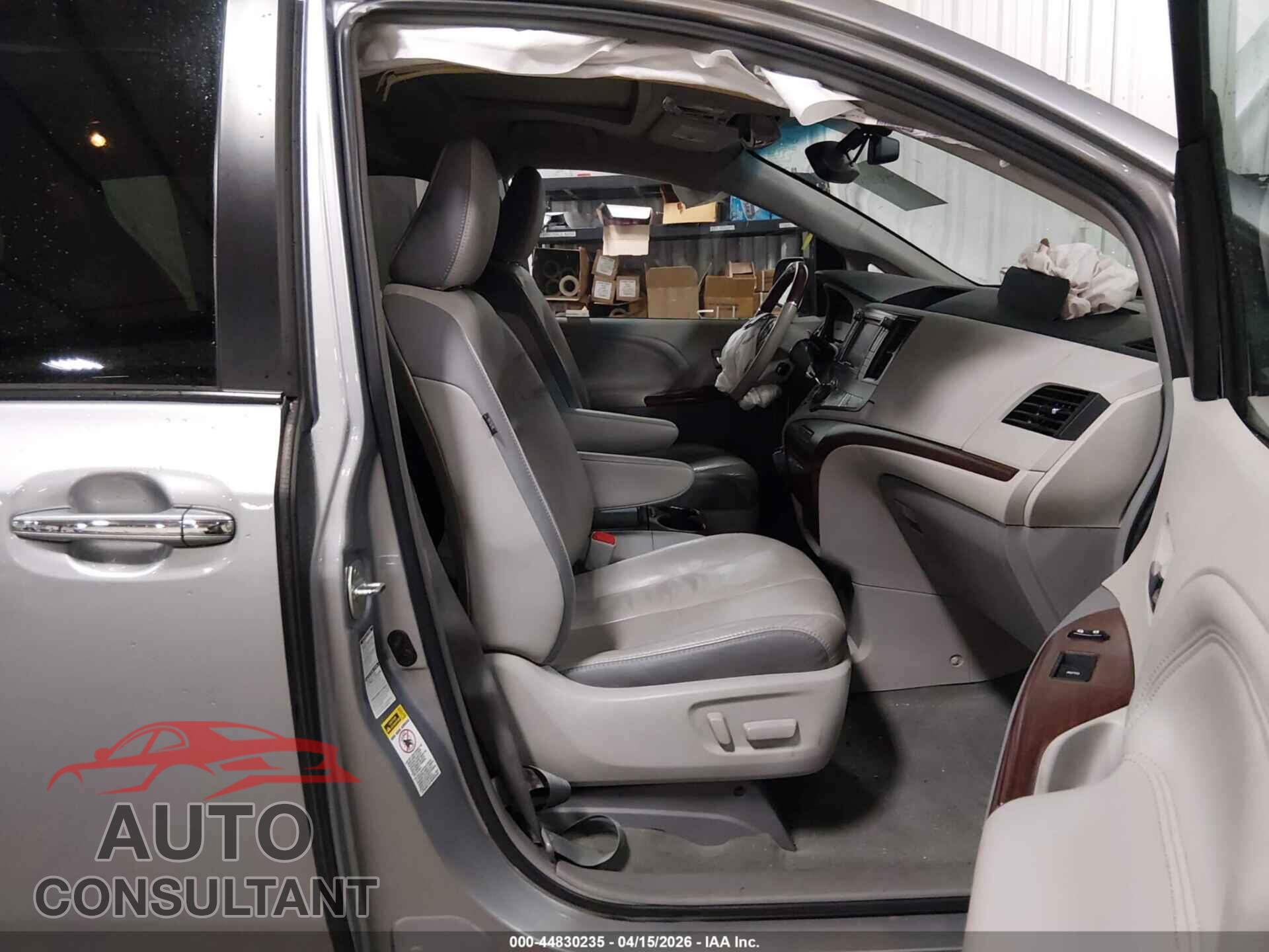 TOYOTA SIENNA 2012 - 5TDDK3DC0CS034975