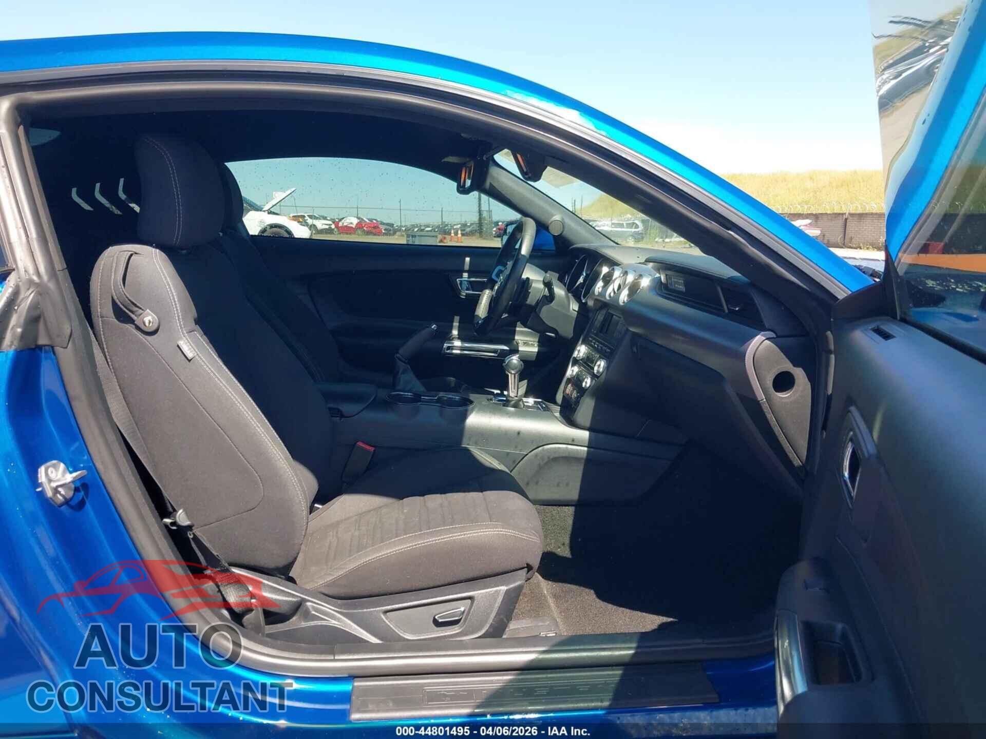FORD MUSTANG 2017 - 1FA6P8TH1H5241124