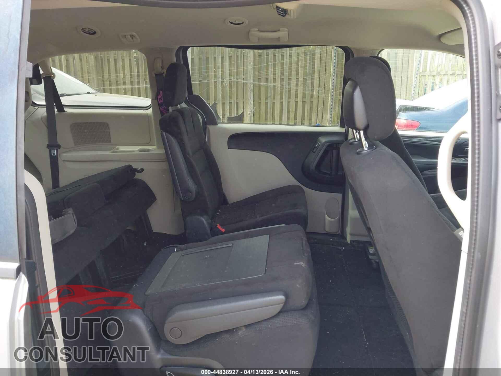 DODGE GRAND CARAVAN 2015 - 2C4RDGBG0FR604015