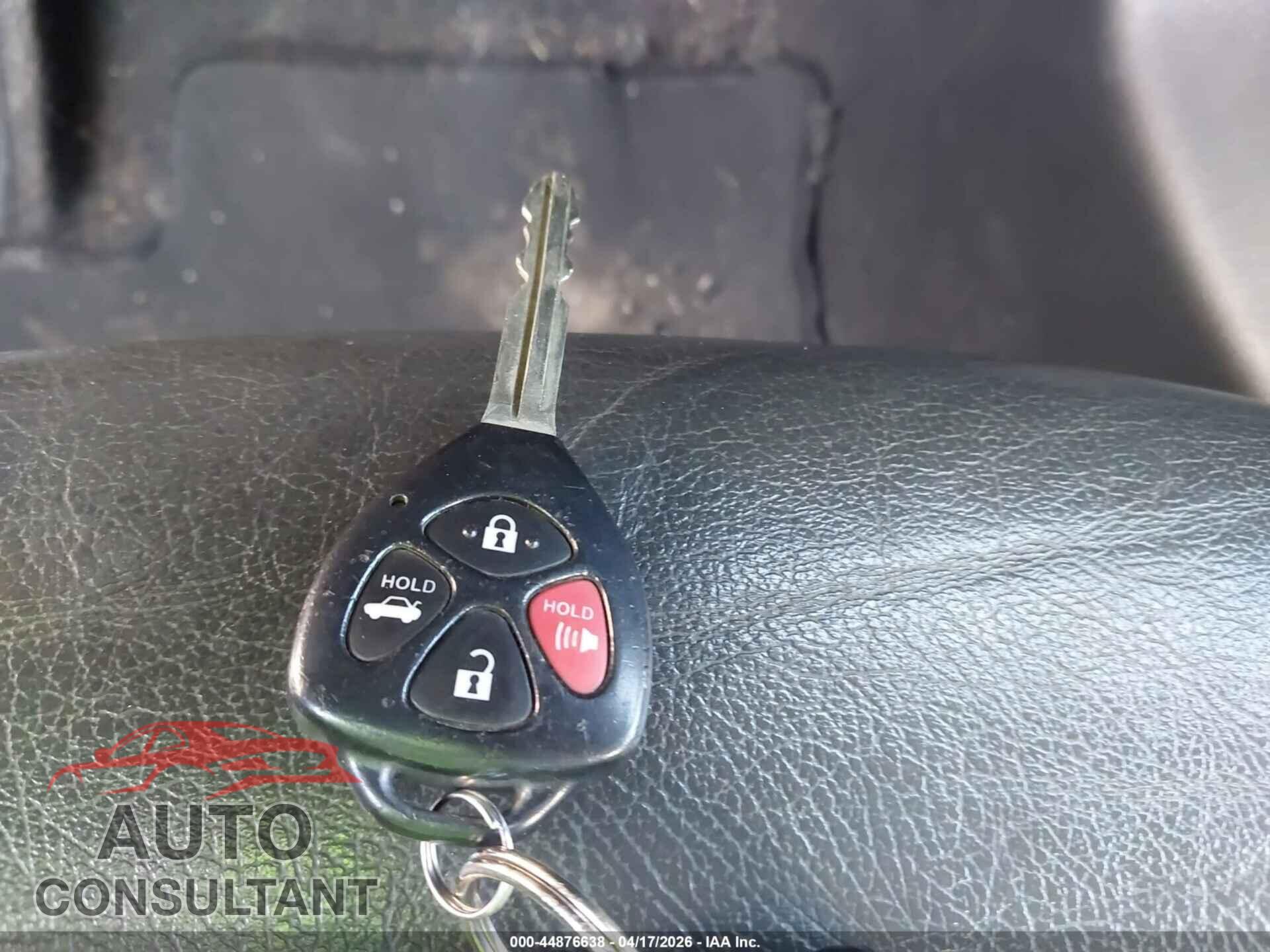 TOYOTA COROLLA 2012 - 2T1BU4EE4CC788784