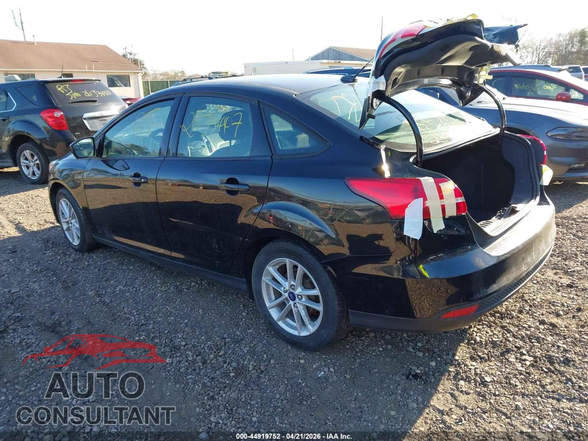 FORD FOCUS 2018 - 1FADP3F26JL301823