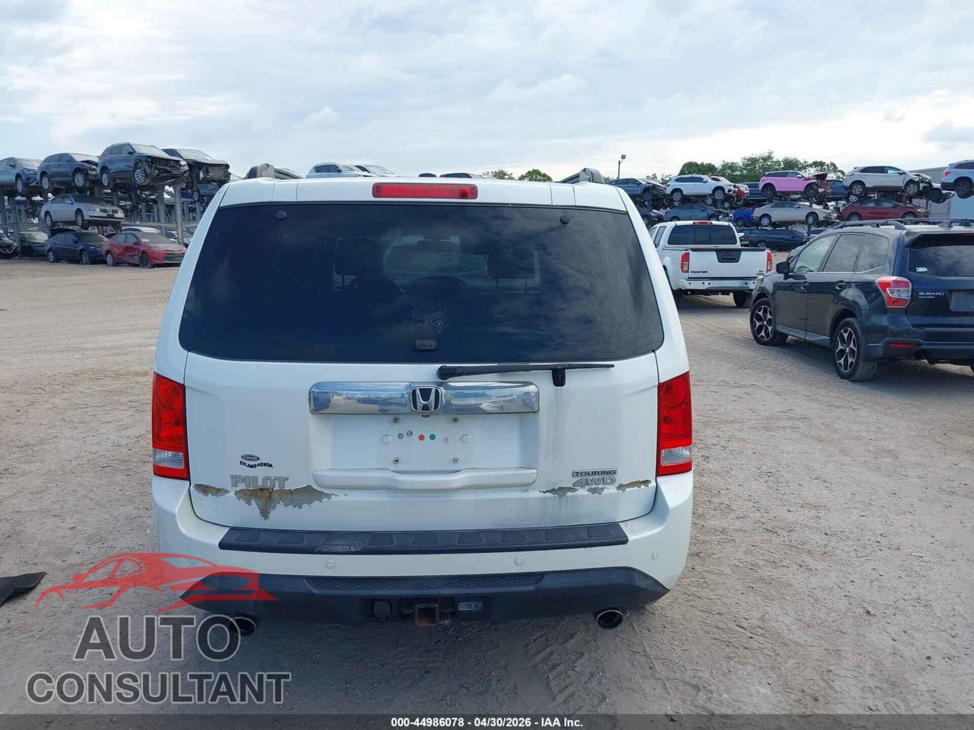 HONDA PILOT 2013 - 5FNYF4H98DB039437