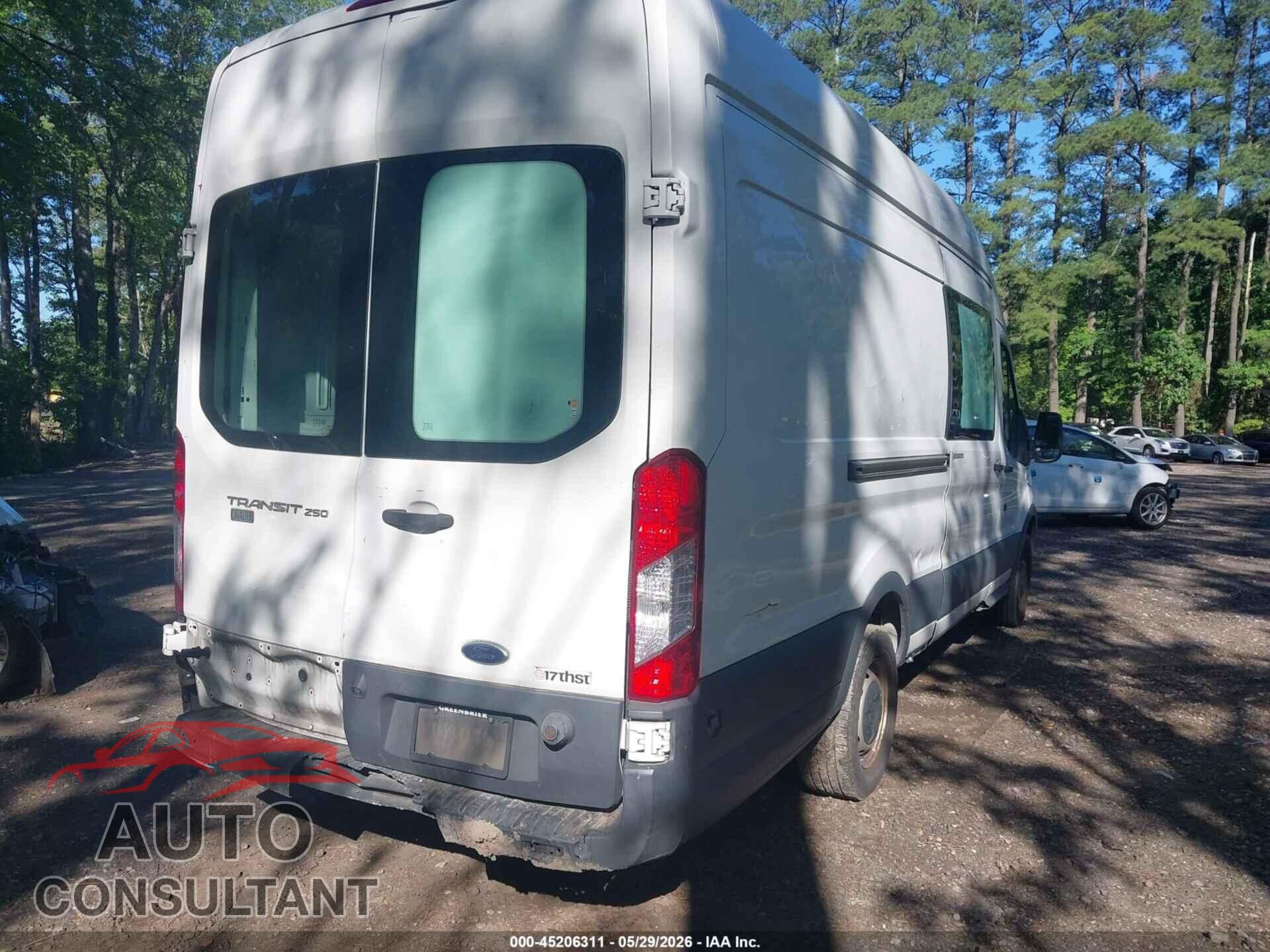 FORD TRANSIT-250 2016 - 1FTYR3XM0GKB02111