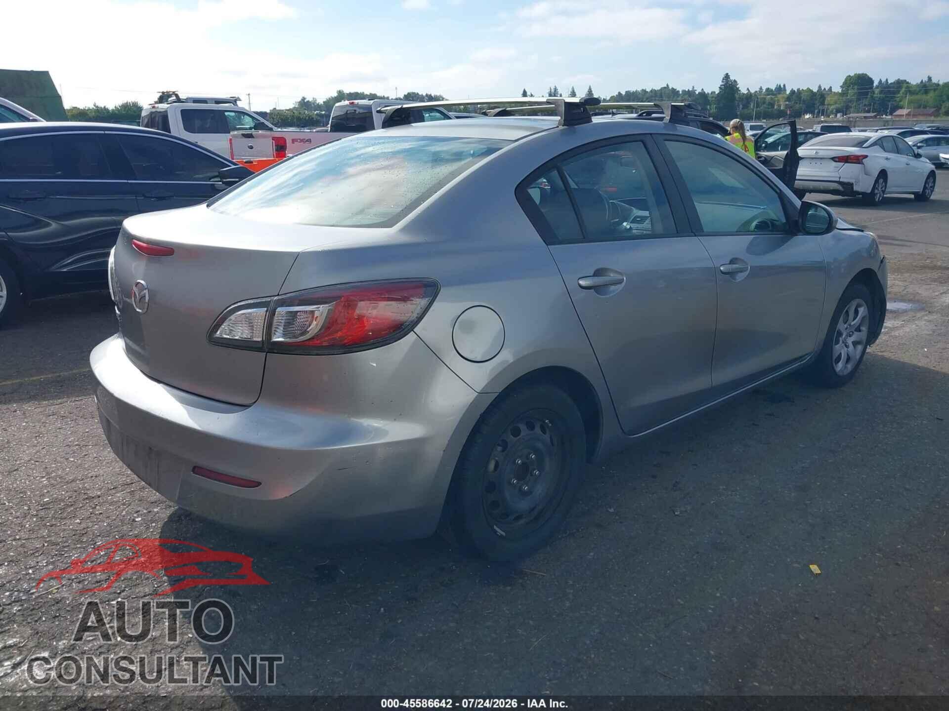 MAZDA MAZDA3 2012 - JM1BL1UG7C1582481
